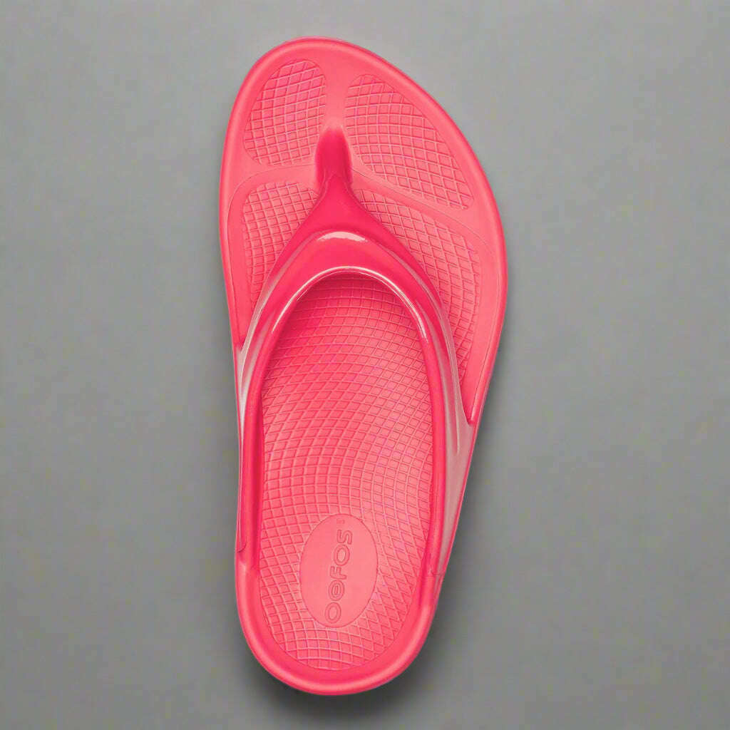 oofos-oomega---oolala-in-neon-berrysandalsoofosplum-bottom-34269878