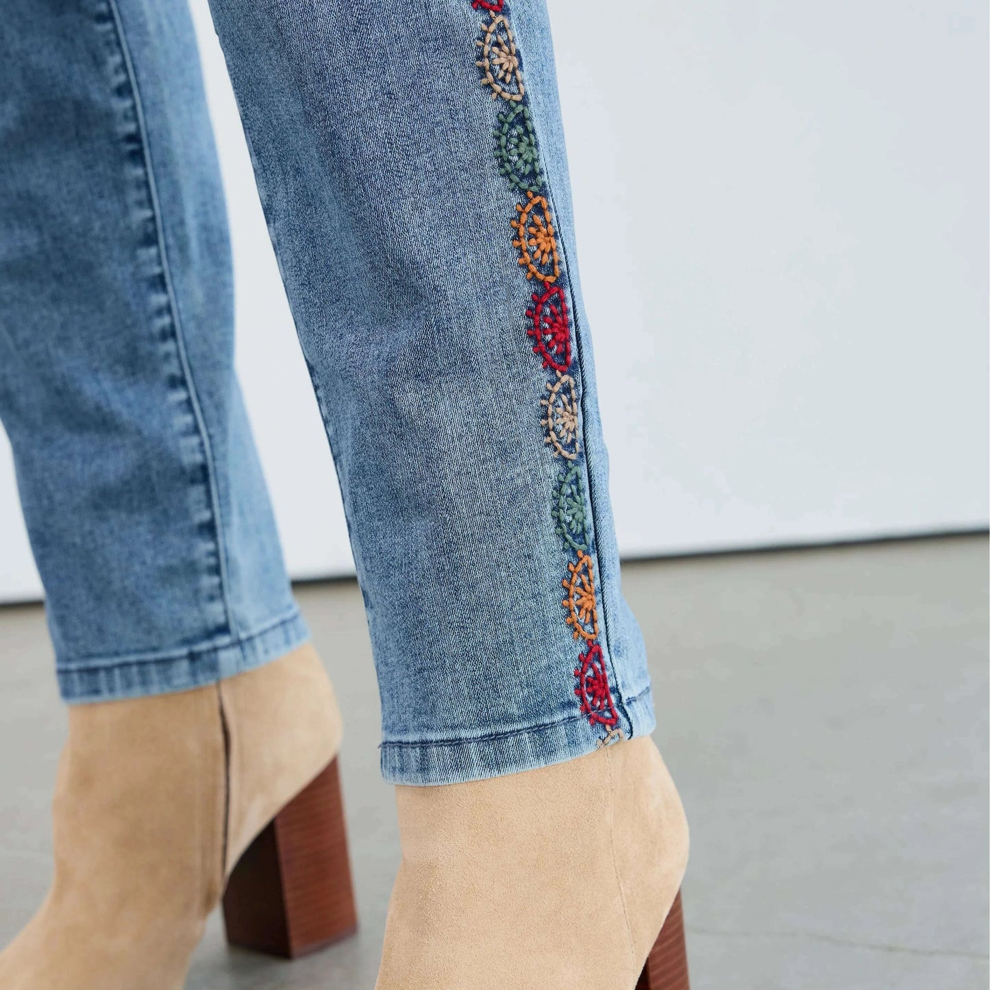 FDJ - Pull On Pencil Ankle Denim