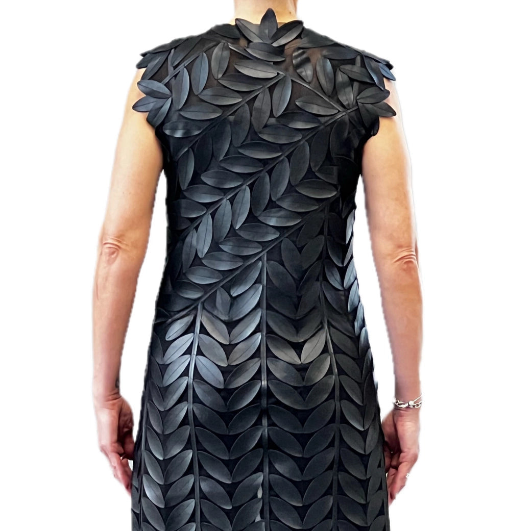 Ellyndale - Long Leaf Vest - Black