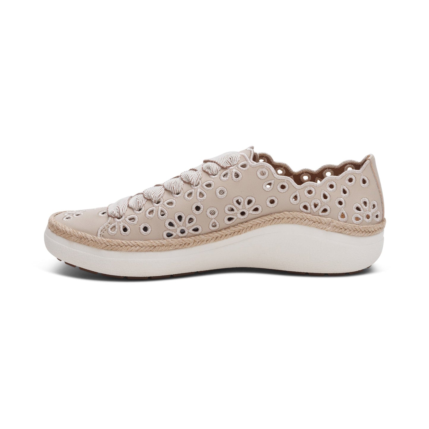 AETREX - CHARLOTTE LACE UP SNEAKER - Tan