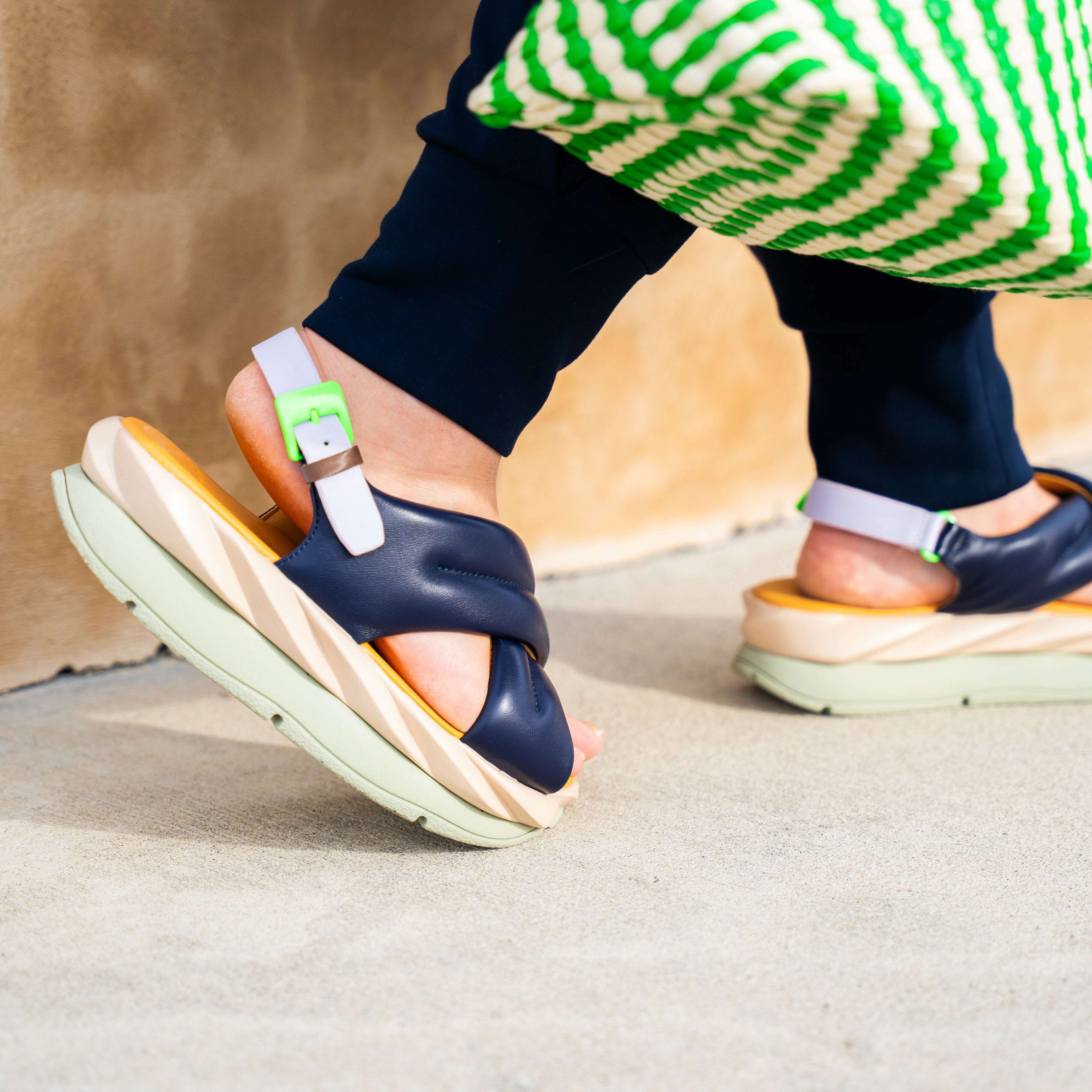 4CCCCEES MELLOW MOA Fushia Midnight – Plum Bottom