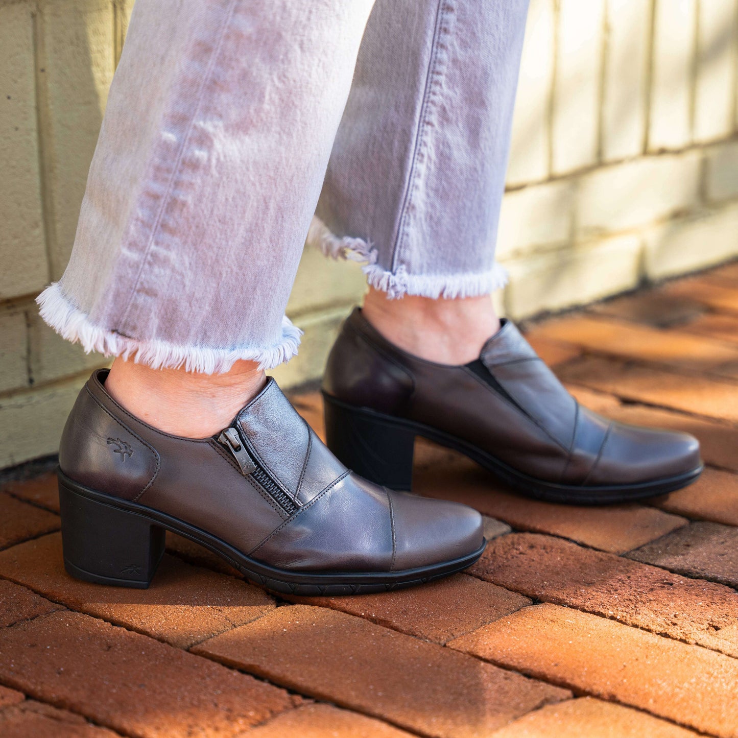 fluchos---f1802---multi-greyshoesfluchosplum-bottom-34483027