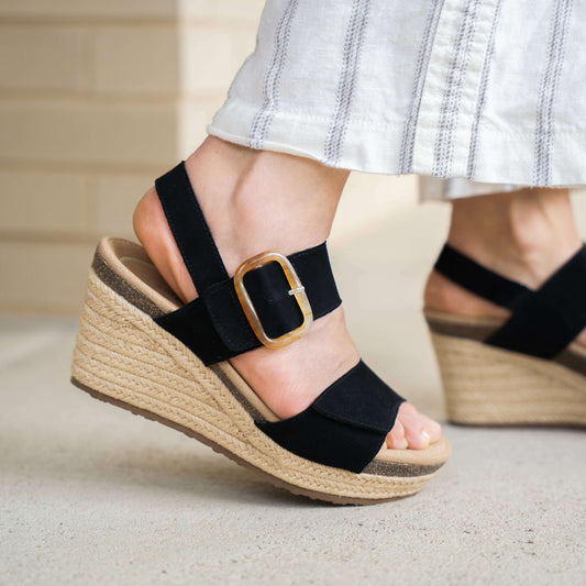 aetrex---ashleysandalsaetrexplum-bottom-34085776