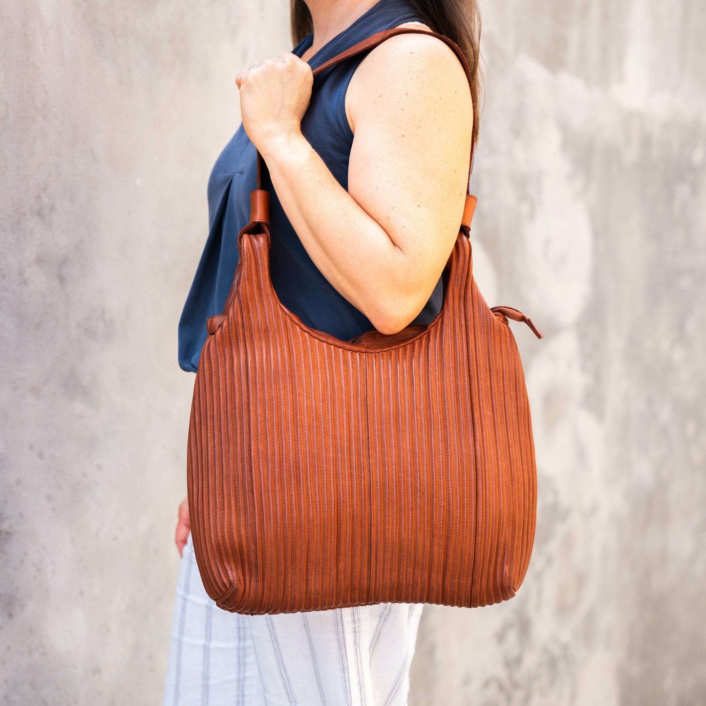 milo---camilla---black-cognac-taupeaccessoriesmiloplum-bottom-34463922