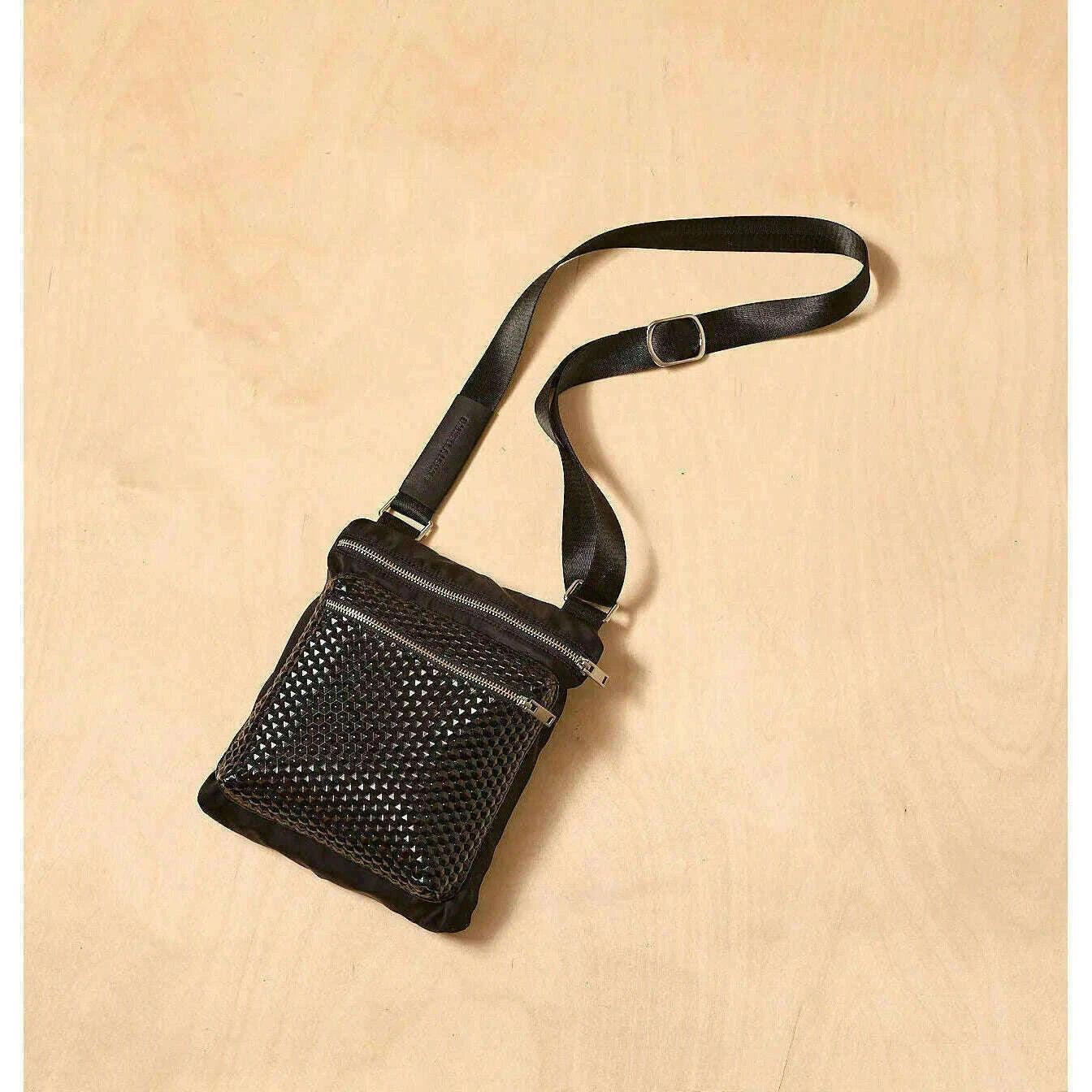 daniella-lehavi---liverpool-crossbody---3d-blackaccessoriesdaniella-lehaviplum-bottom-34463632