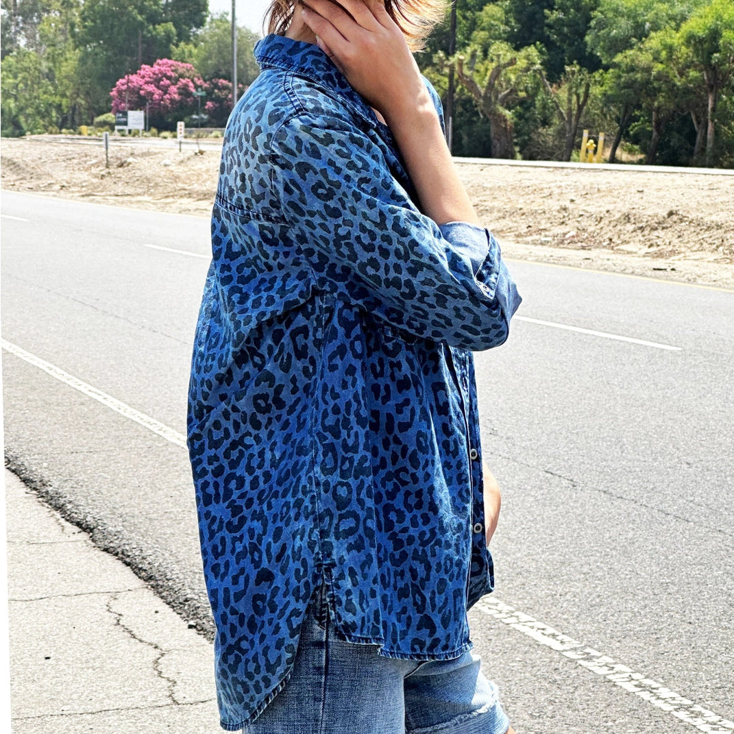 Billy T- CLASSIC SHIRT - Blue Leopard