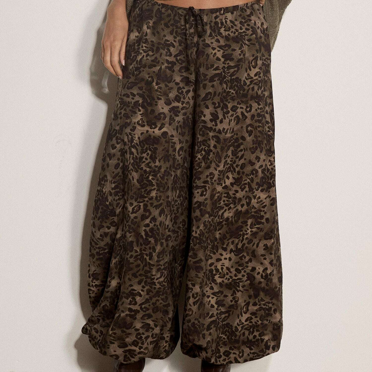 APRICOT Tonal Leopard Balloon Trouser