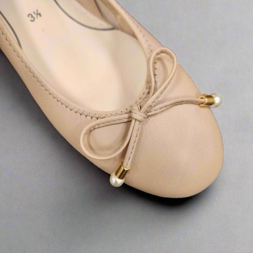 Ara - Scout, Flat, Ara, Plum Bottom