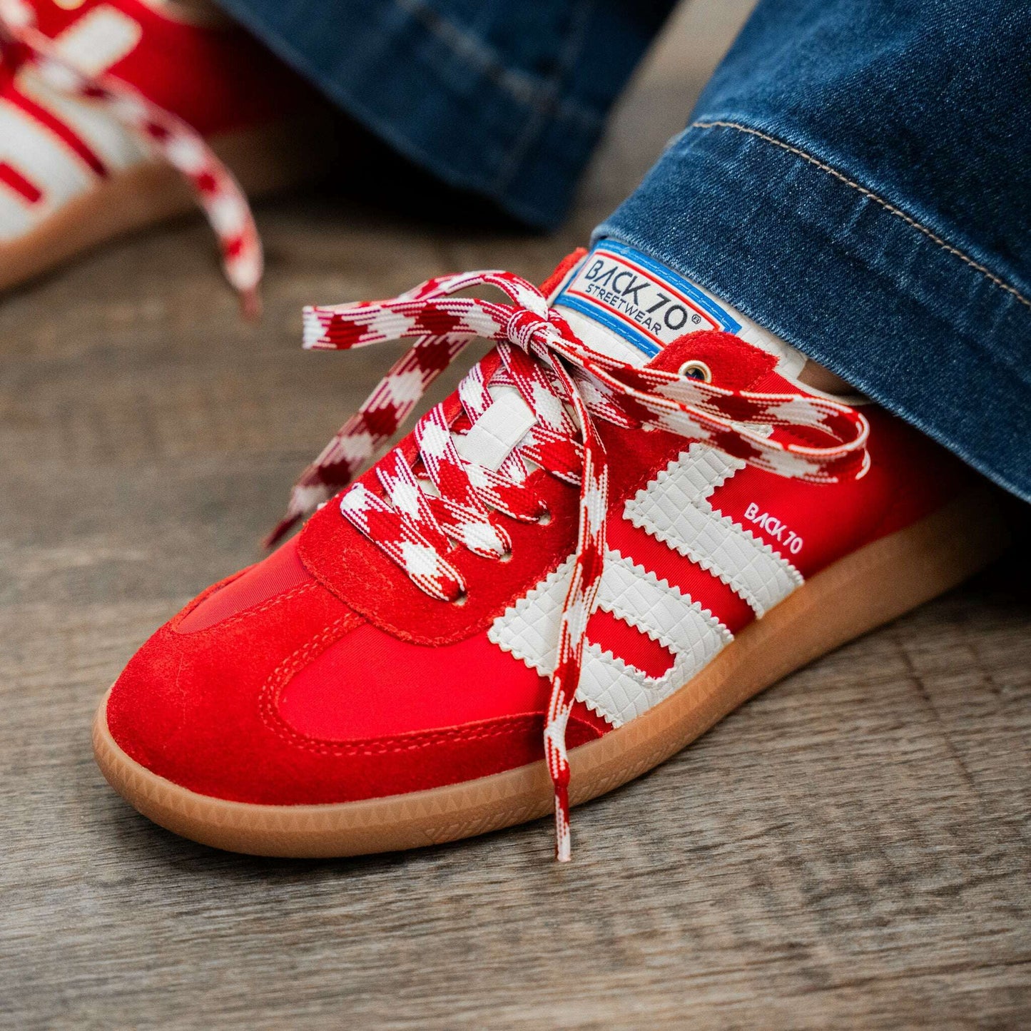 BACK 70 - Ghost in red, Sneakers, BACK 70, Plum Bottom