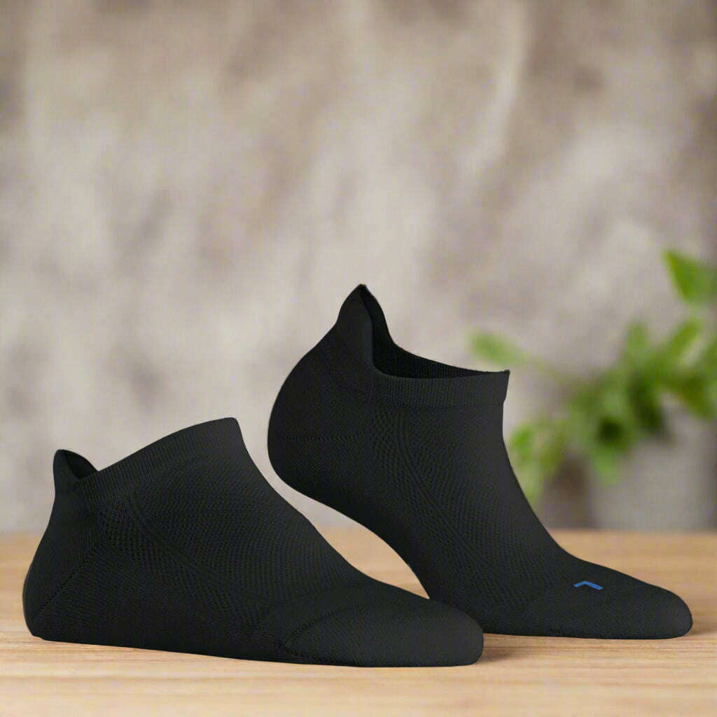 falke---cool-kick-sneaker-sock---blackaccessoriesfalkeplum-bottom-34463895