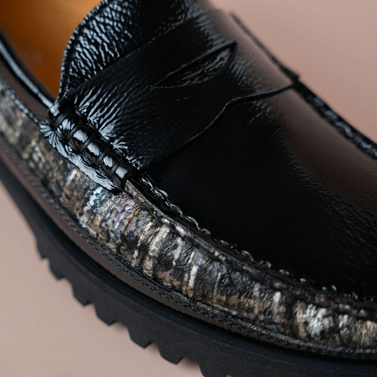 Di Chenzo - 8451 Black Patent Loafer with Black Combo Print, Loafers, DICHENZO, Plum Bottom