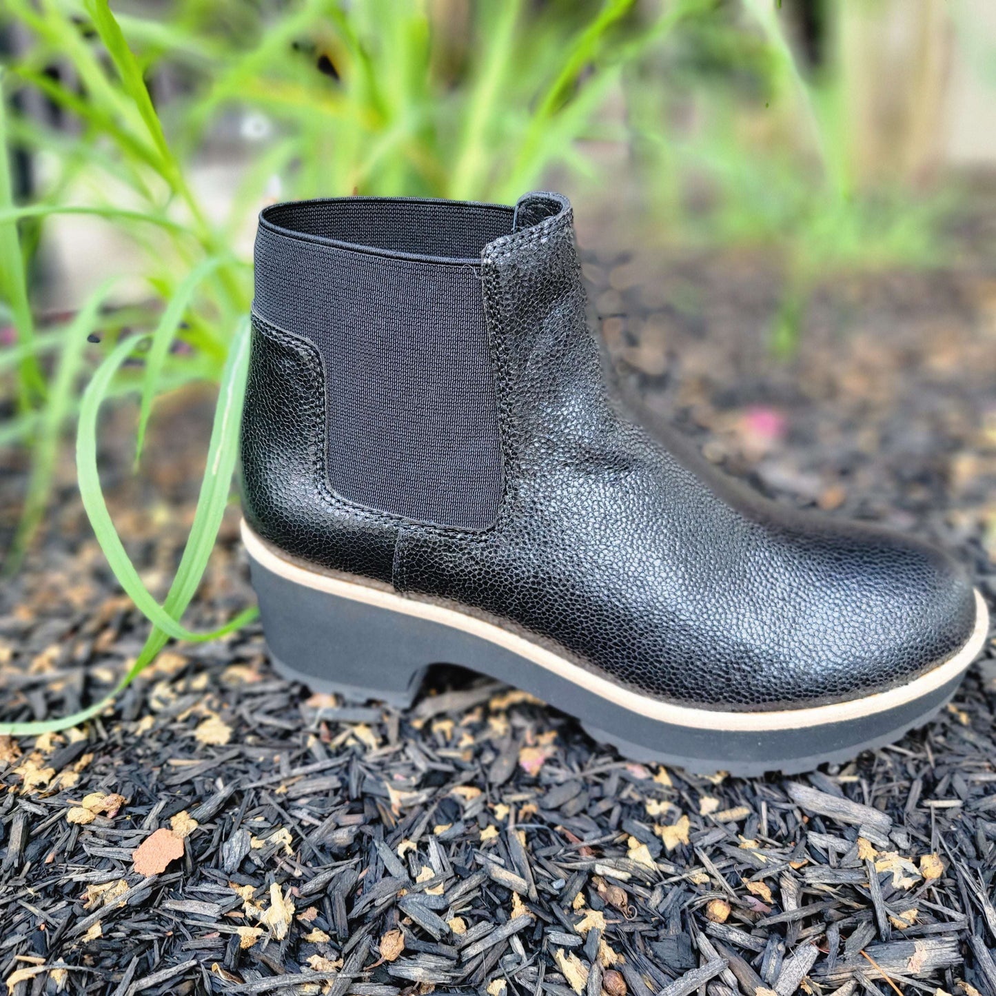 EILEEN FISHER - Jessa - Black Pebble Grain & Cashmere Tumbled Nubuck, Boots, EILEEN FISHER, Plum Bottom