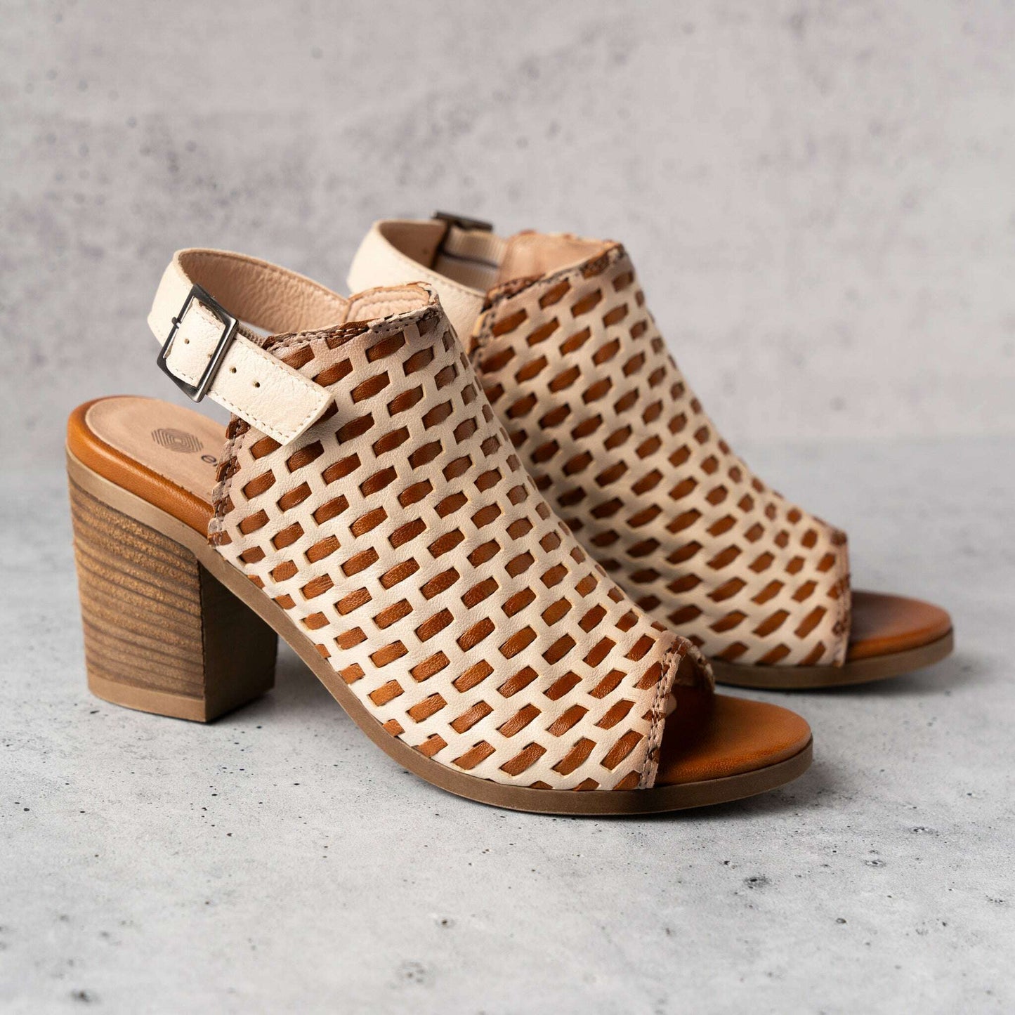 Eric Michael - Paris - Woven Cream/Tan or Black/Tan, Sandals, Eric Michael, Plum Bottom