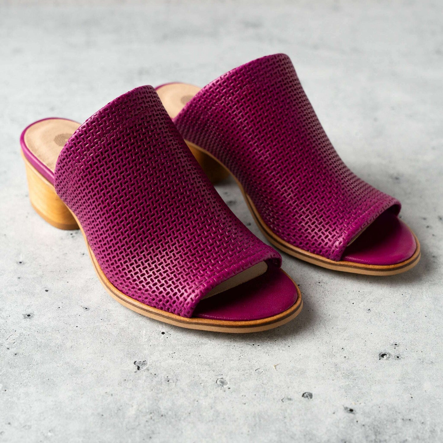 Eric Michael - Sevilla - Fuschia & Black Leather, Sandals, Eric Michael, Plum Bottom