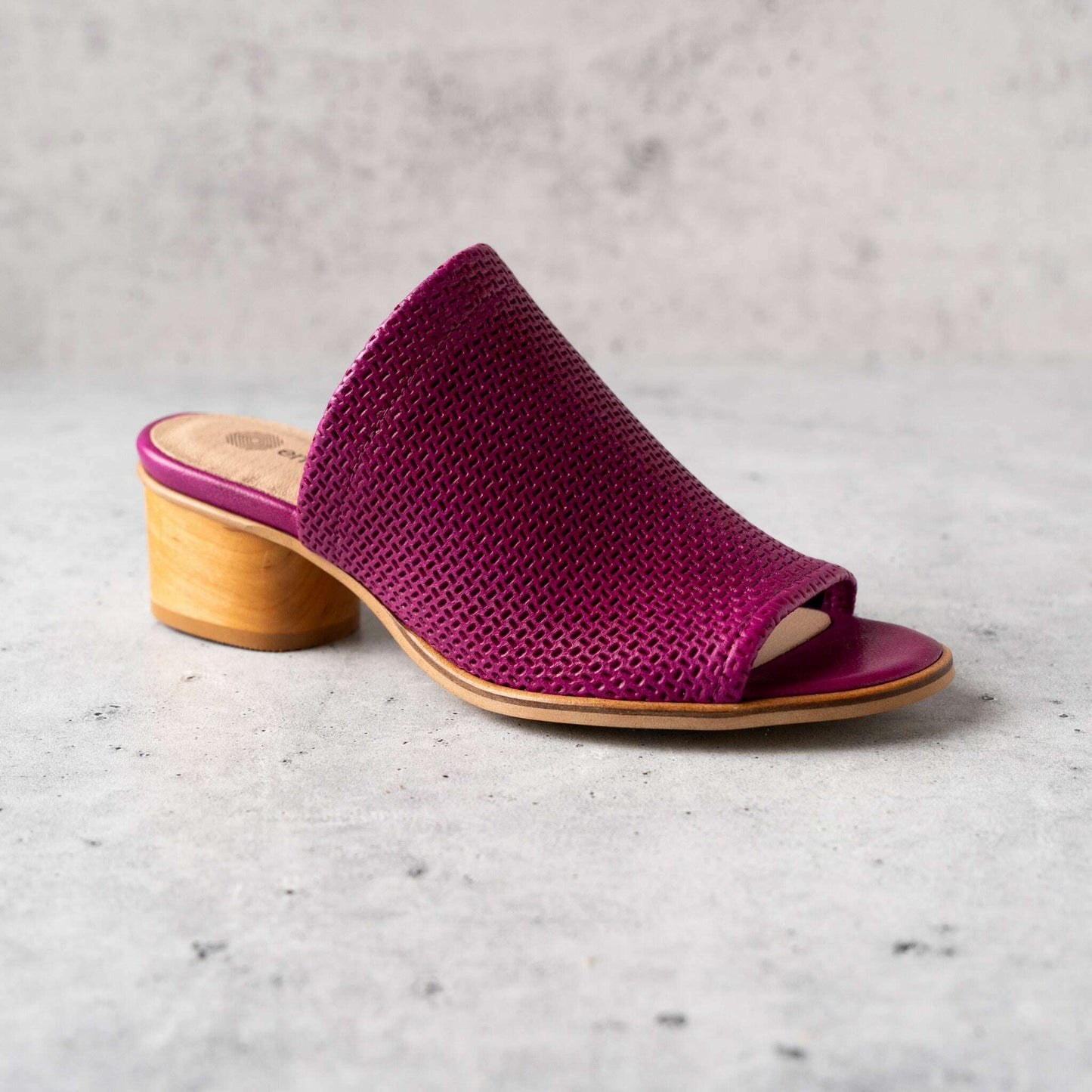 Eric Michael - Sevilla - Fuschia & Black Leather, Sandals, Eric Michael, Plum Bottom