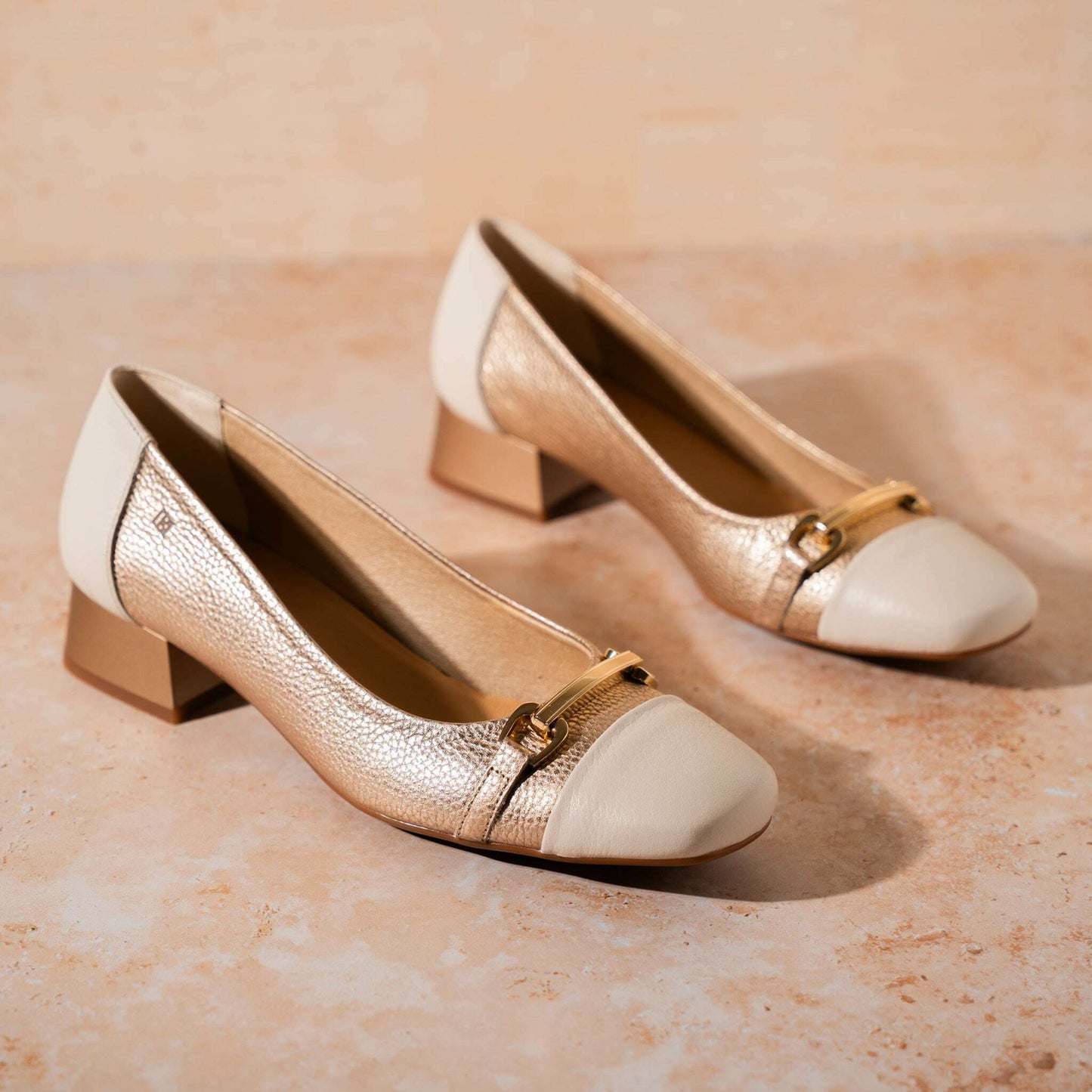 FLUCHOS - Gia D9304 - Platino, Pumps, FLUCHOS, Plum Bottom