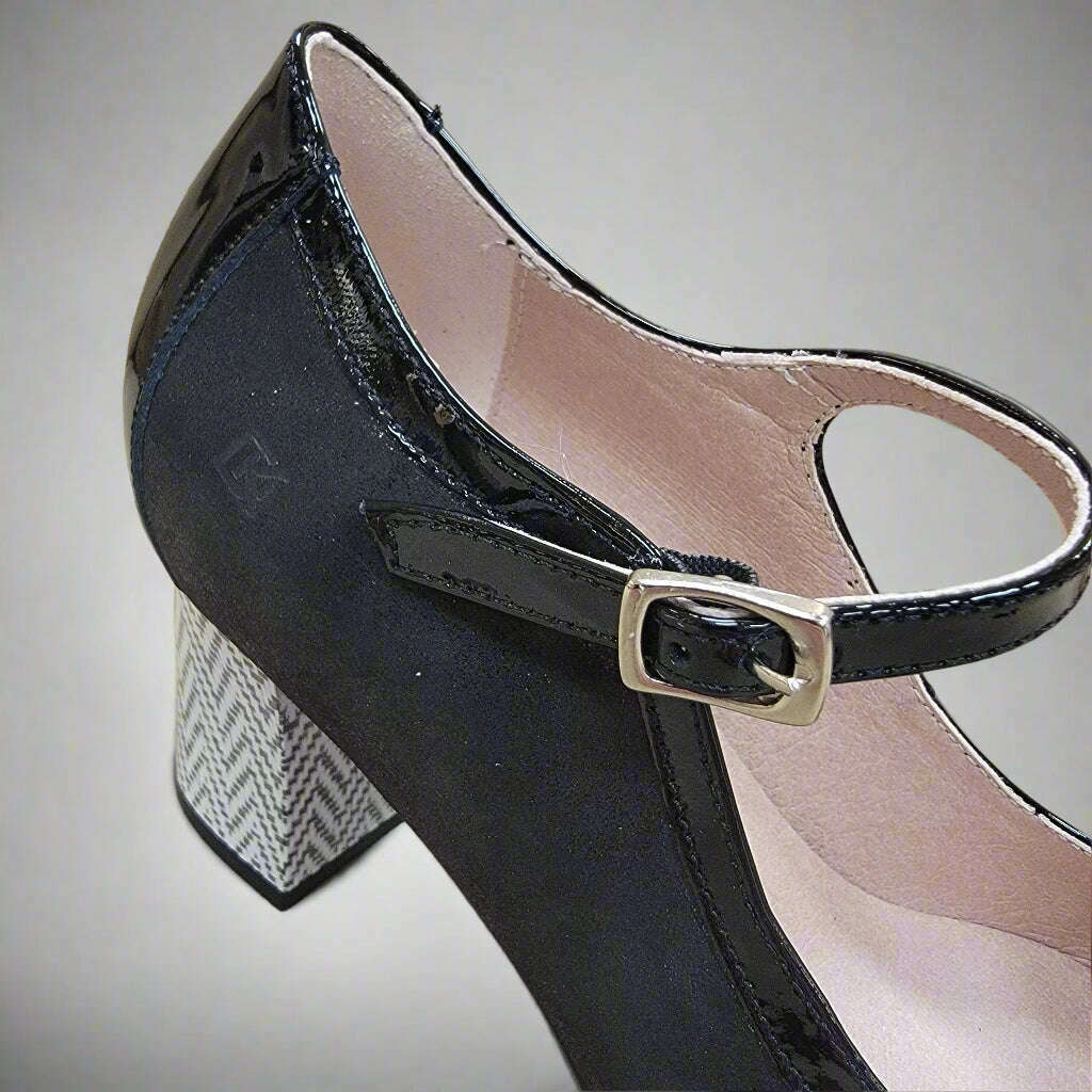 FLUCHOS - Rodin D9092 in Black & Crema, Pumps, FLUCHOS, Plum Bottom
