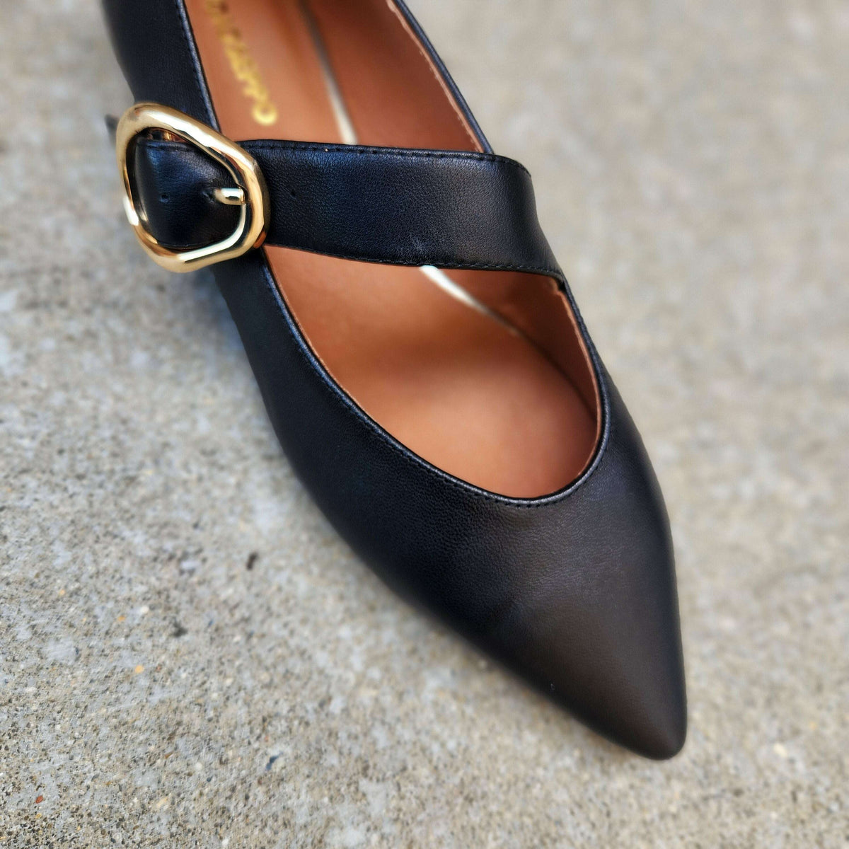 GIOSEPPO Black Leather Ballet Flat with Buckle