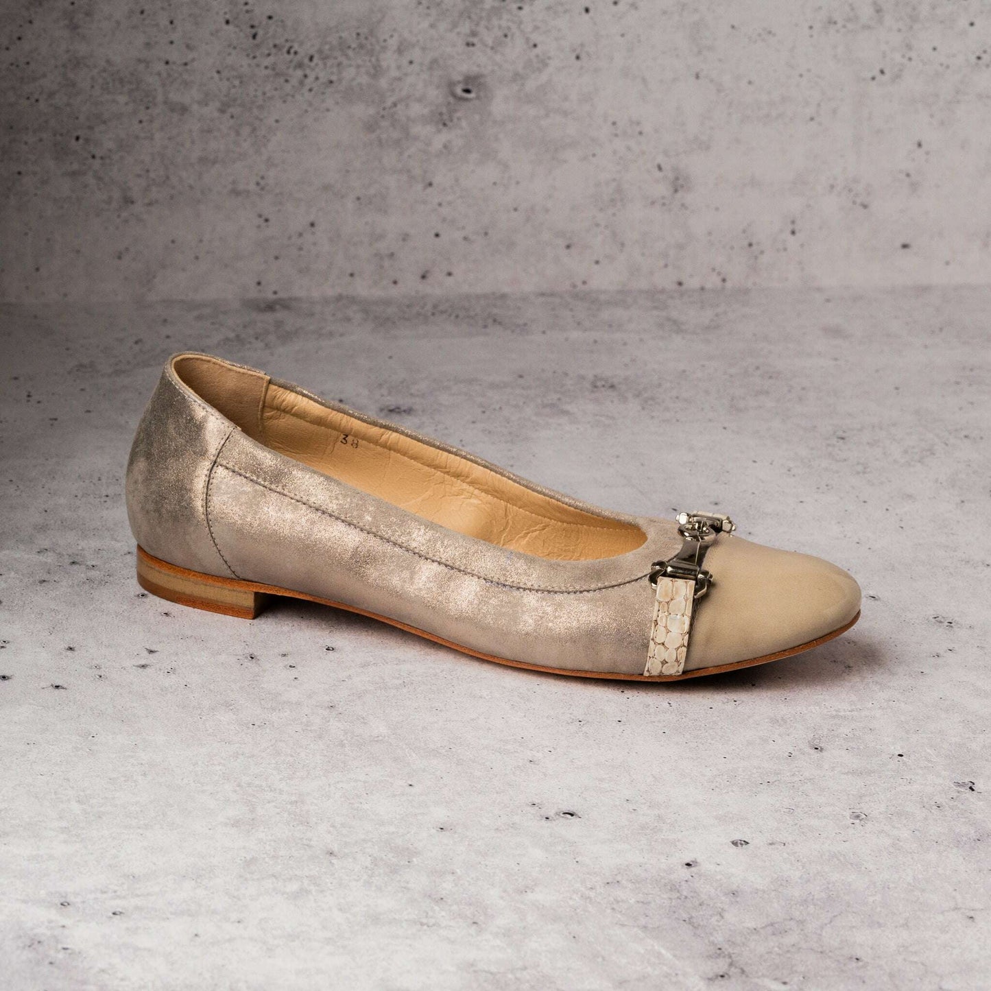 La Lisa - Chloe, Flats, lalisa, Plum Bottom