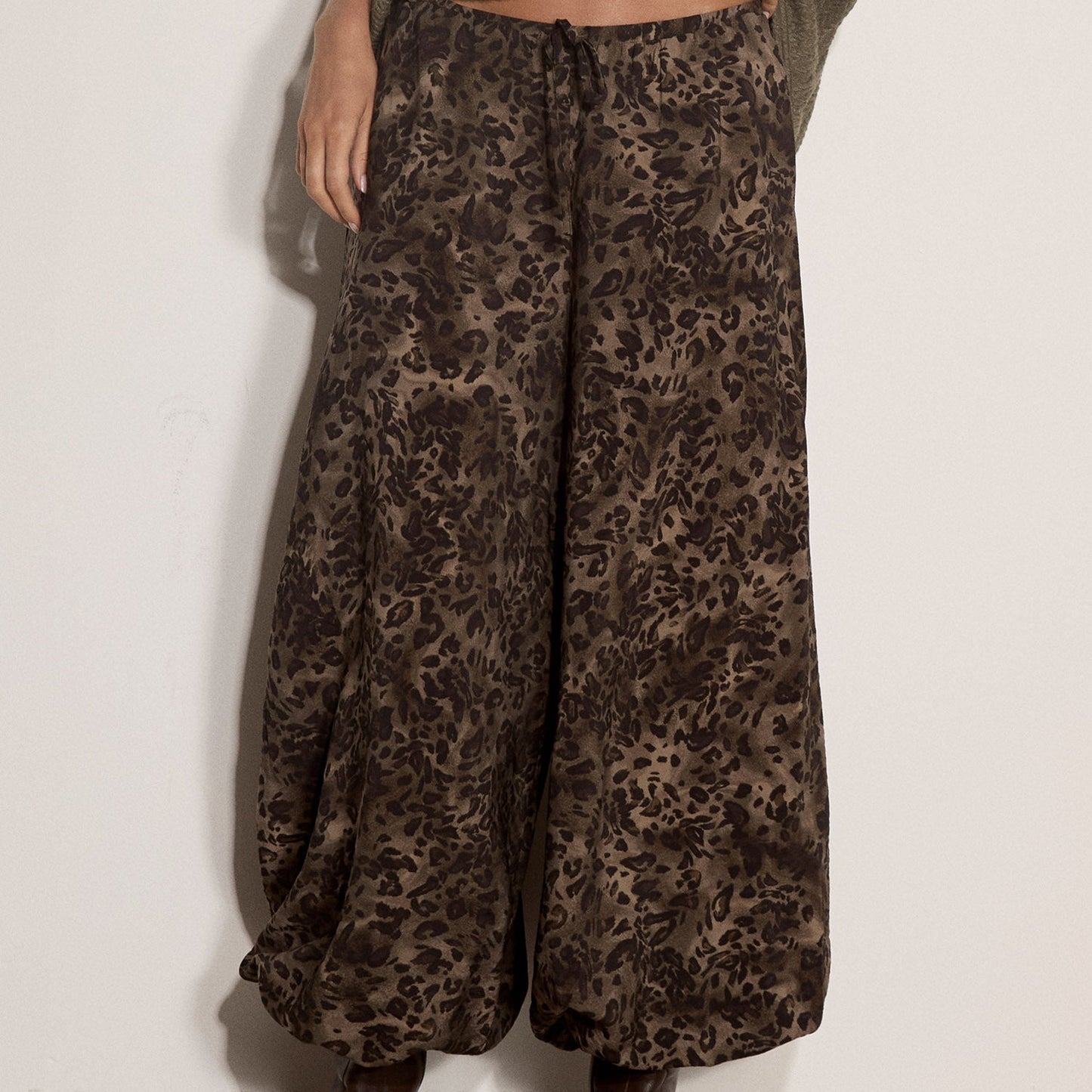 APRICOT Tonal Leopard Balloon Trouser