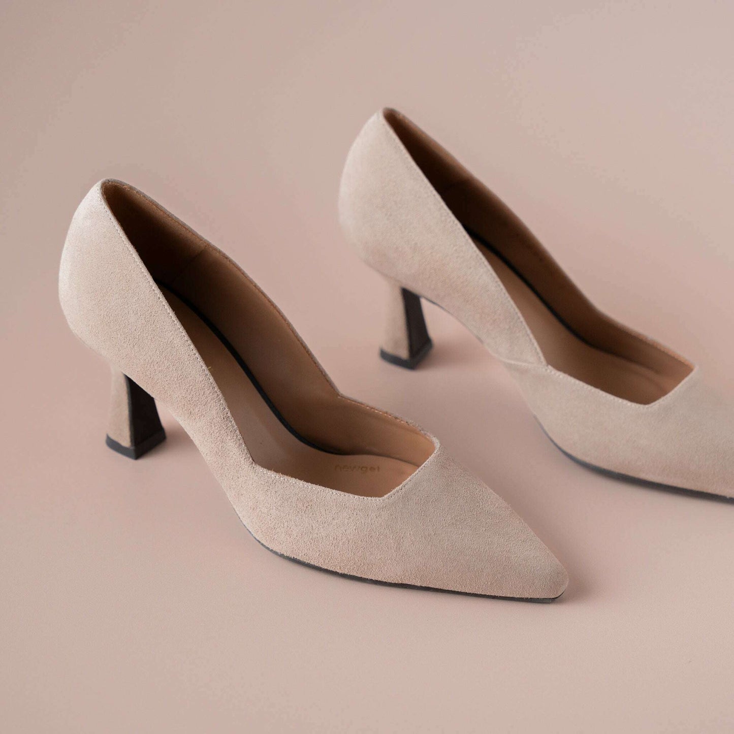 LODI - Genius - Stone Suede, Pumps, LODI, Plum Bottom