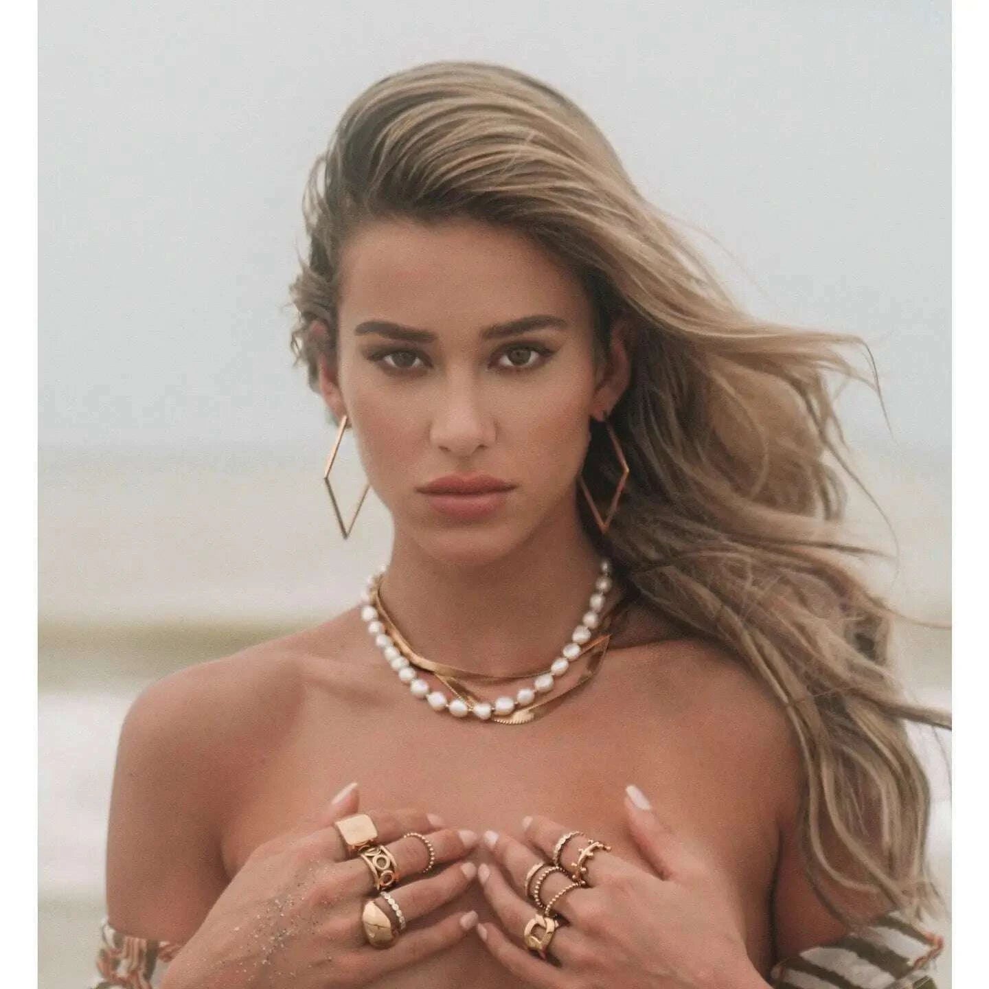 sahira---lori---hoopsaccessoriessahira-jewelryplum-bottom-34483181