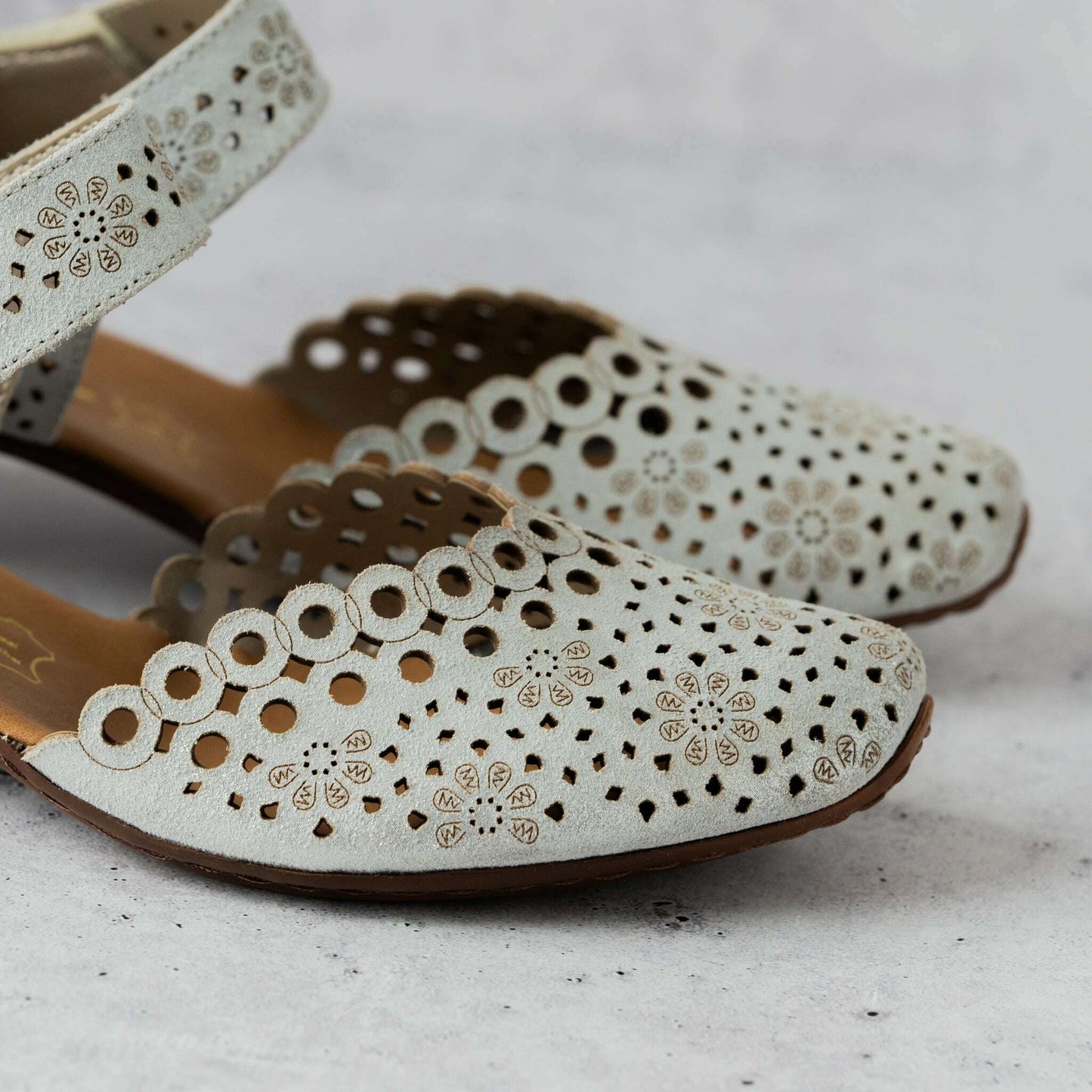 Rieker - 43753-90 - Silver, Pumps, Rieker, Plum Bottom
