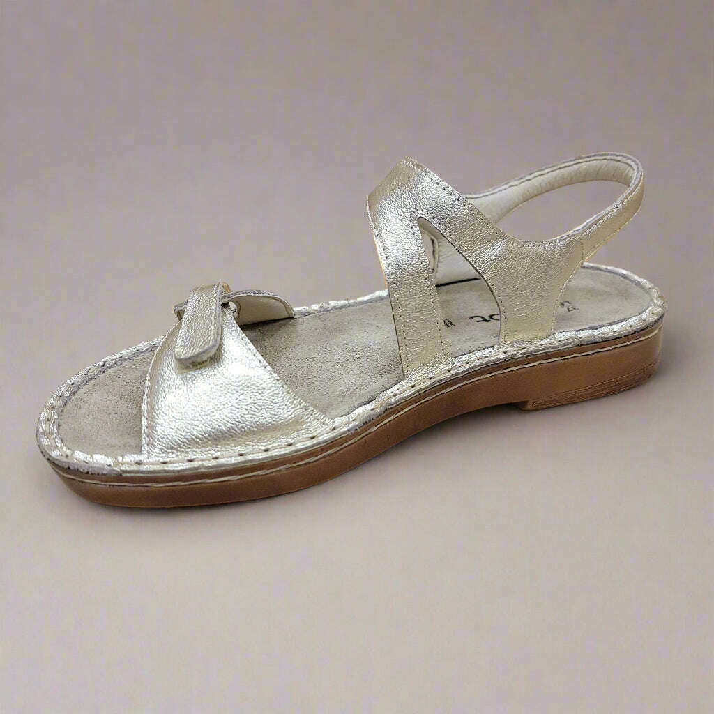 naot---evora---gold-radiantsandalsyaleetplum-bottom-34464149