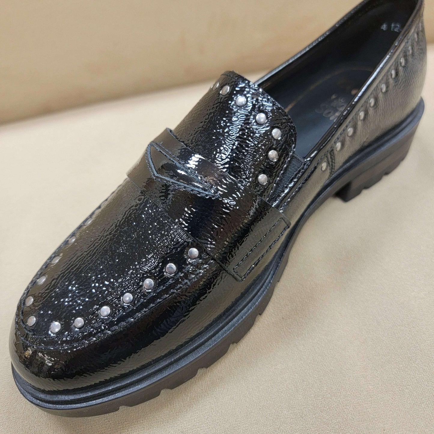 ara-cardiff-11215-in-black-patentloafersaraplum-bottom-34464350