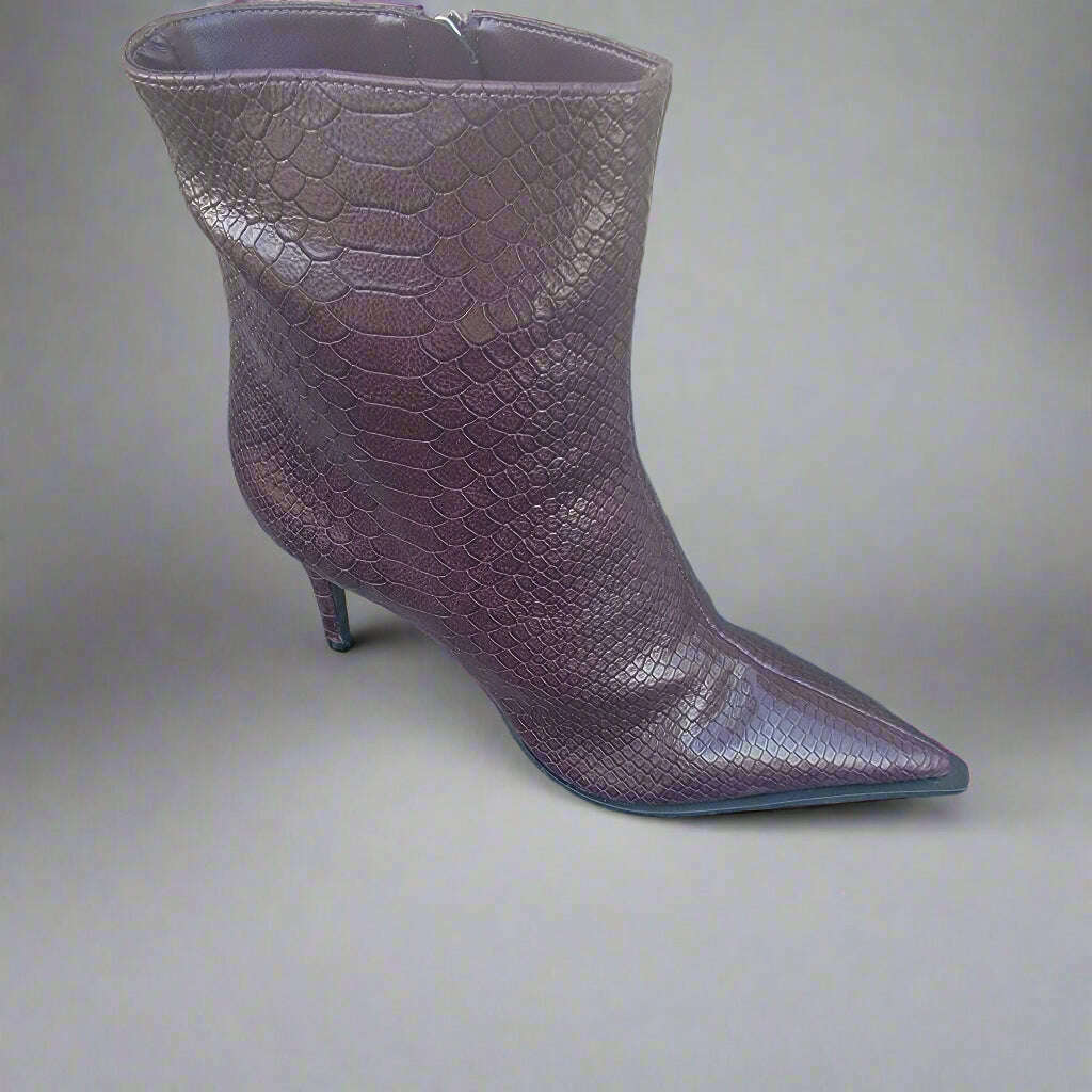 schutz---mary---dark-plumbootsschutzplum-bottom-34483070