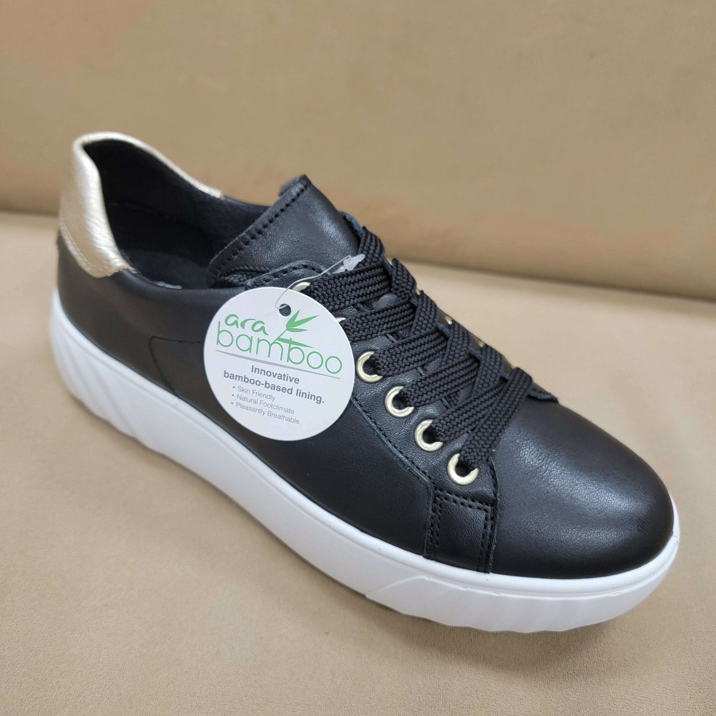 ara---46523-81-mikky---black-leather-platinumsneakersaraplum-bottom-34464352