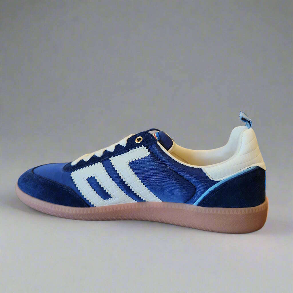 back-70---ghost-n---blueskymilksneakersback-70plum-bottom-34471573