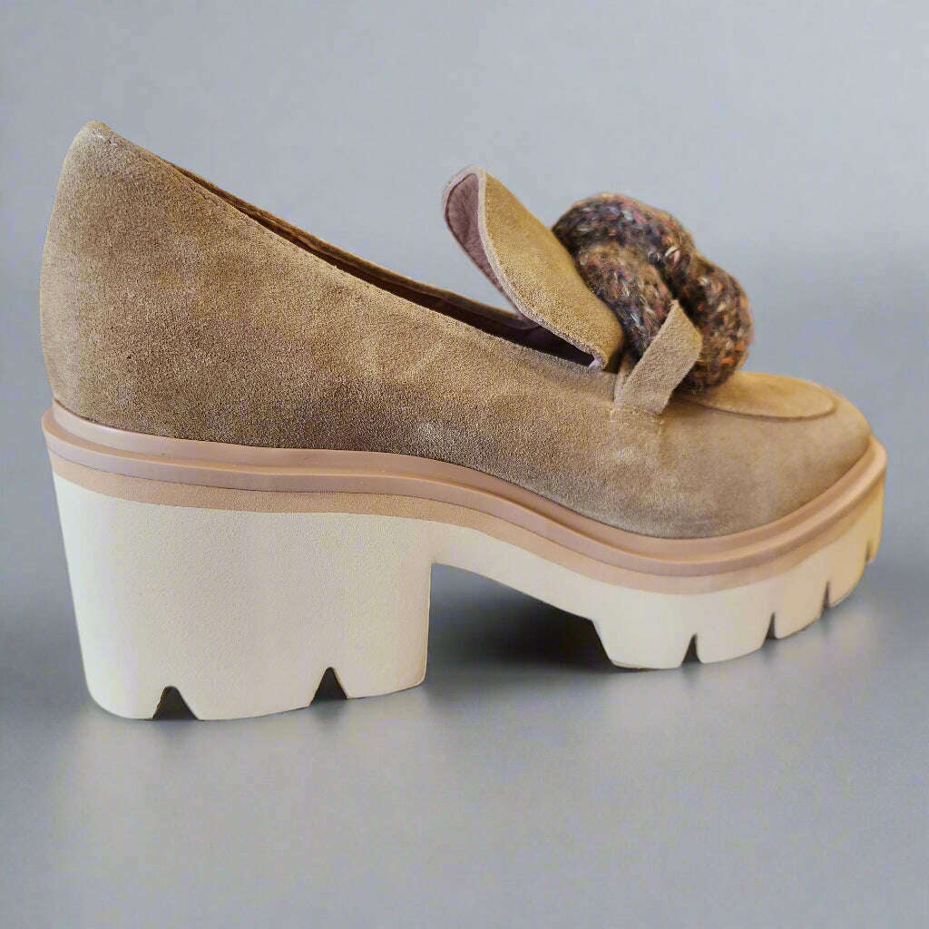 all-black-link-lug-in-camelloafersall-blackplum-bottom-34270058