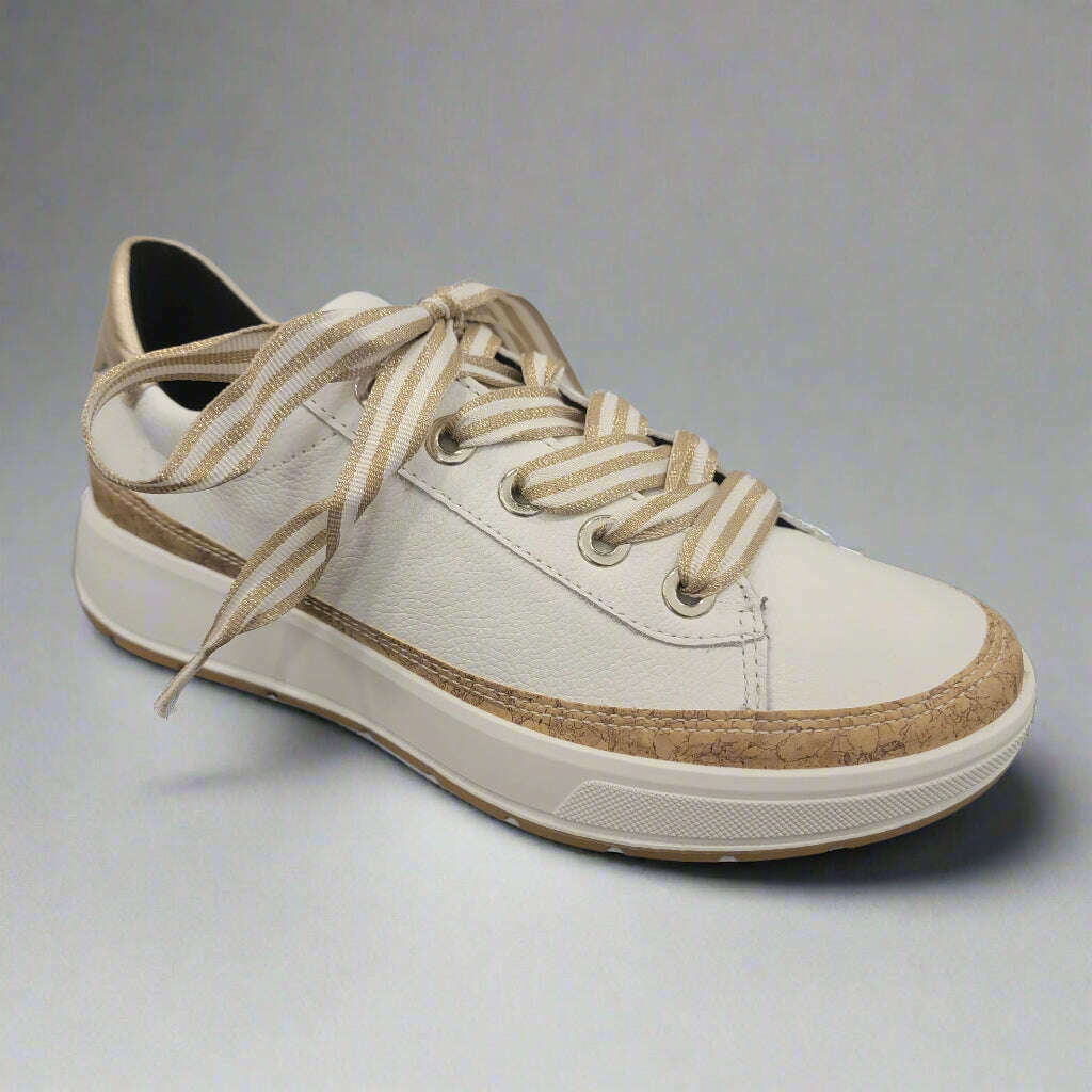 ara-rem-in-white-leathersneakersaraplum-bottom-34464347