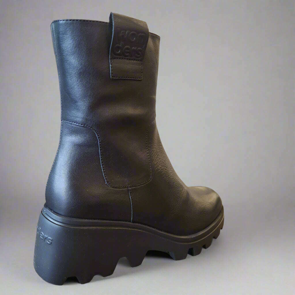 wonders-g-7022-in-black-leatherbootswondersplum-bottom-34464306