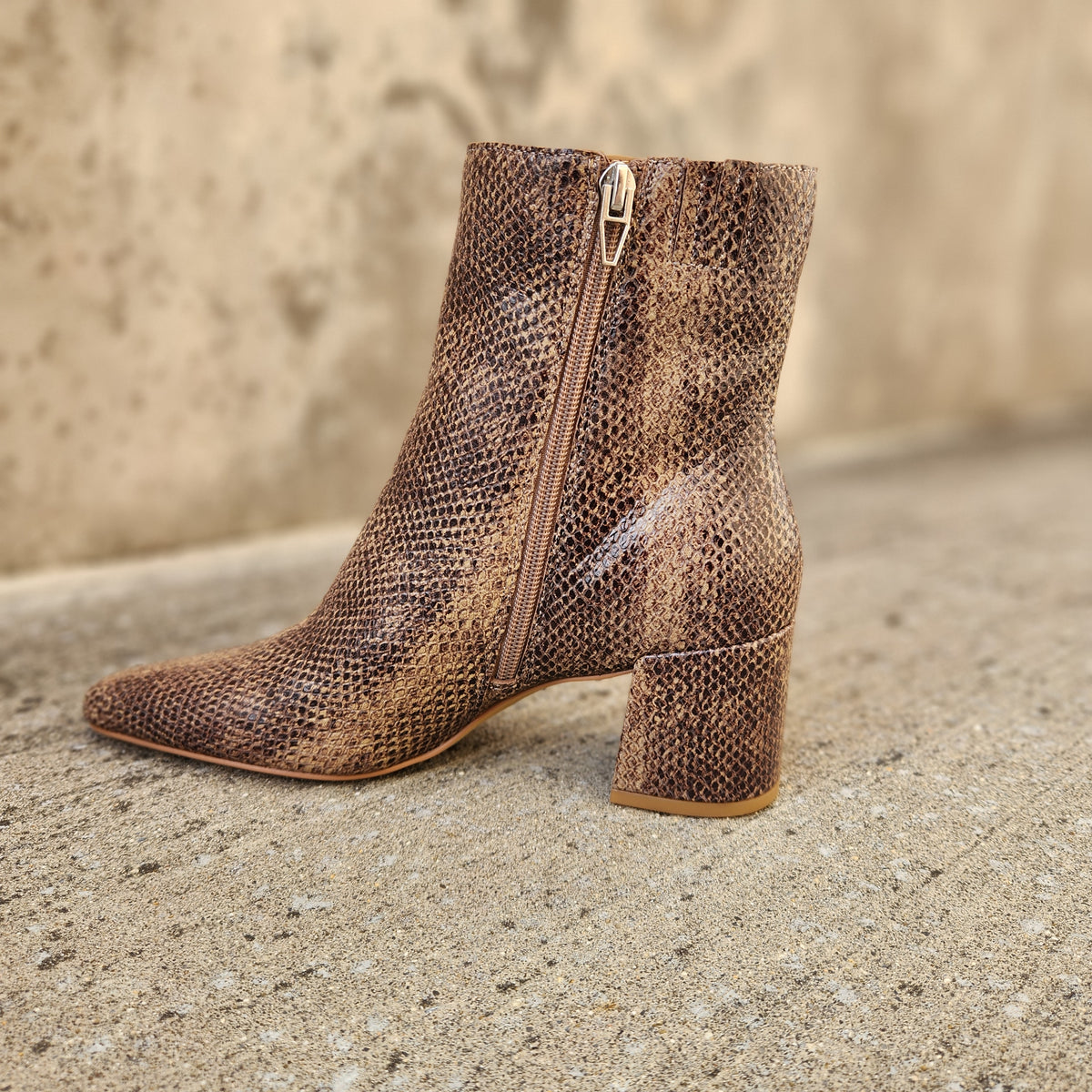 DOLCE VITA Bayra Heel Boot