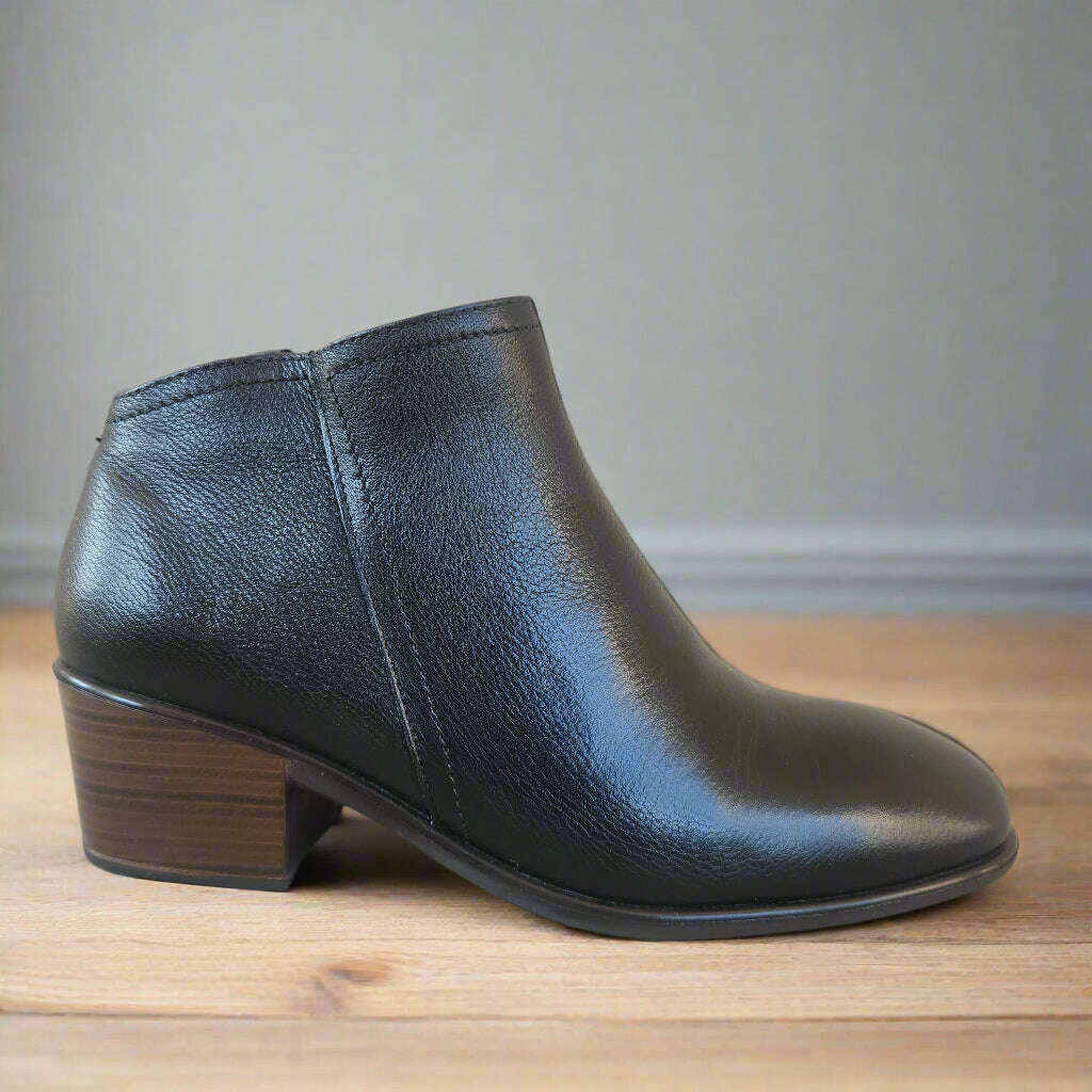 naot-heirbootsyaleetplum-bottom-34471638