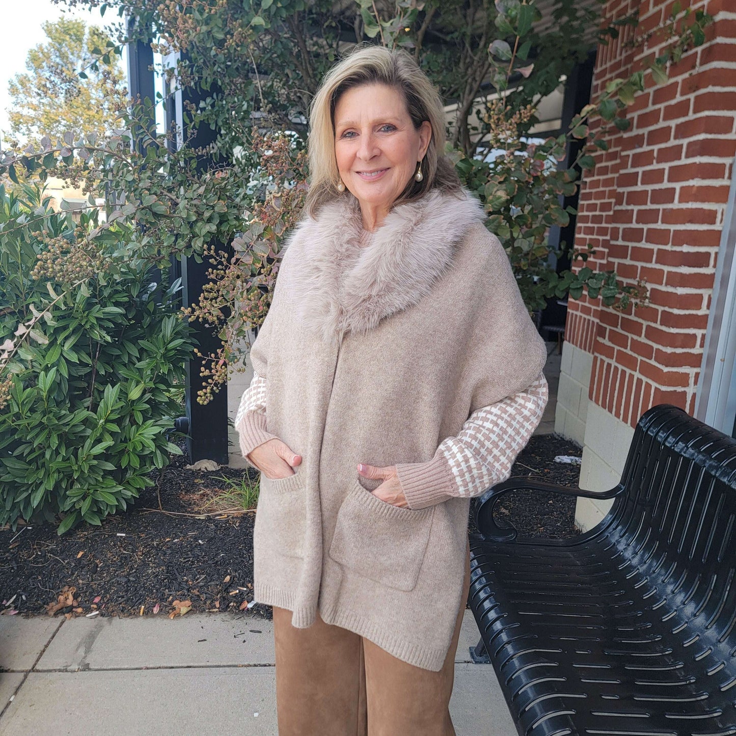 elie-beaumont---stole-elite---coffee-fur-collaraccessorieselie-beaumontplum-bottom-34518031