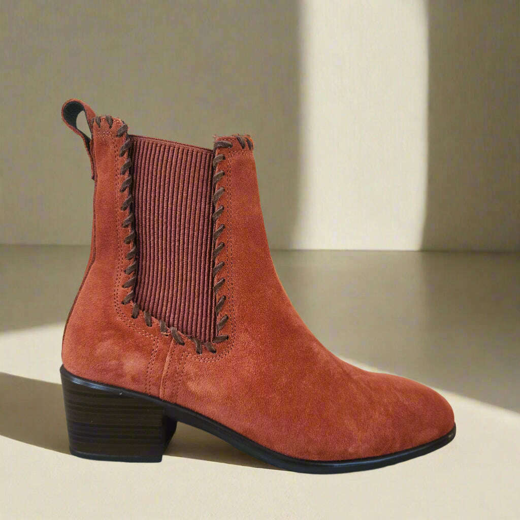 naot-traditionbootsyaleetplum-bottom-34471635