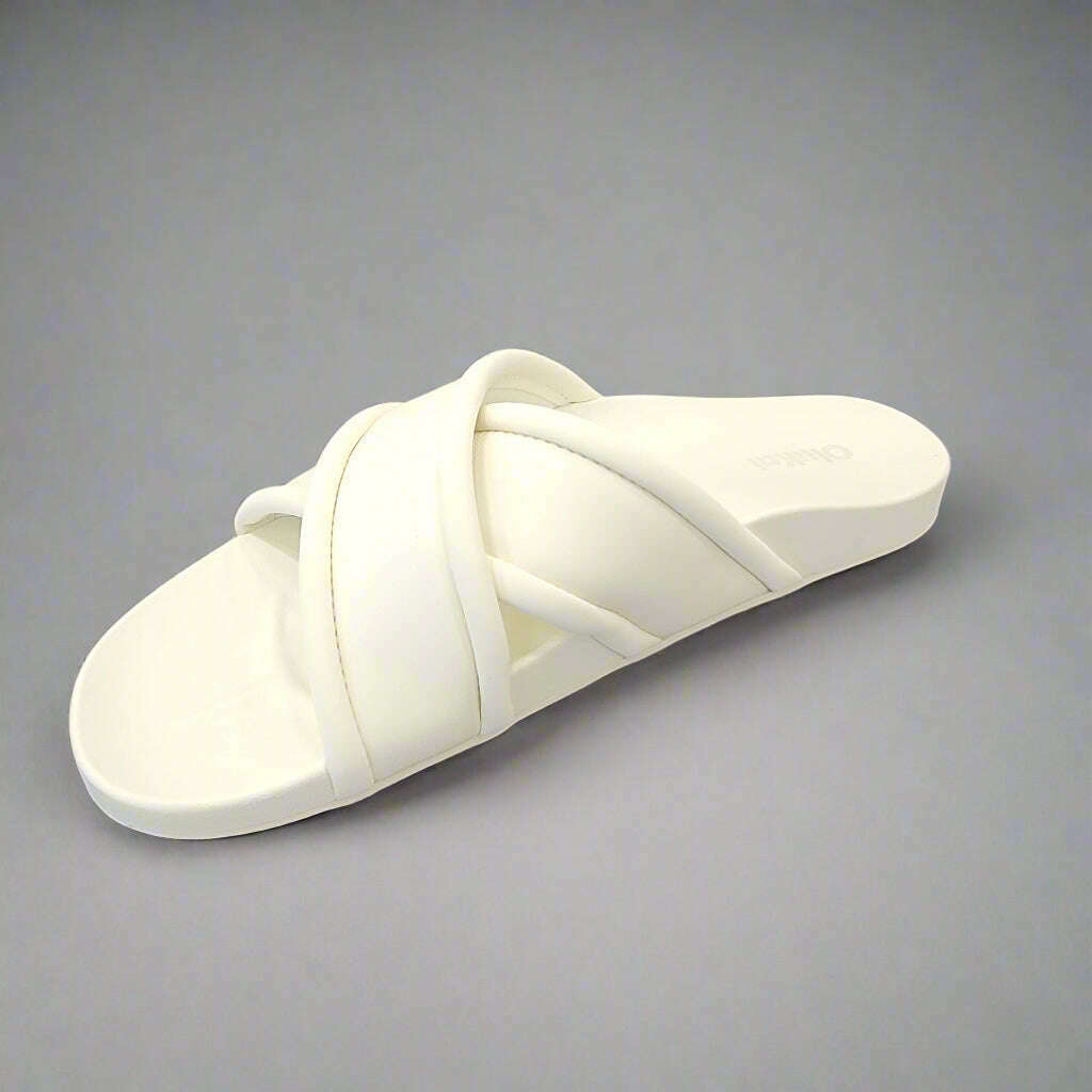 olukai---ani---white-sandsandalsolukaiplum-bottom-33822695