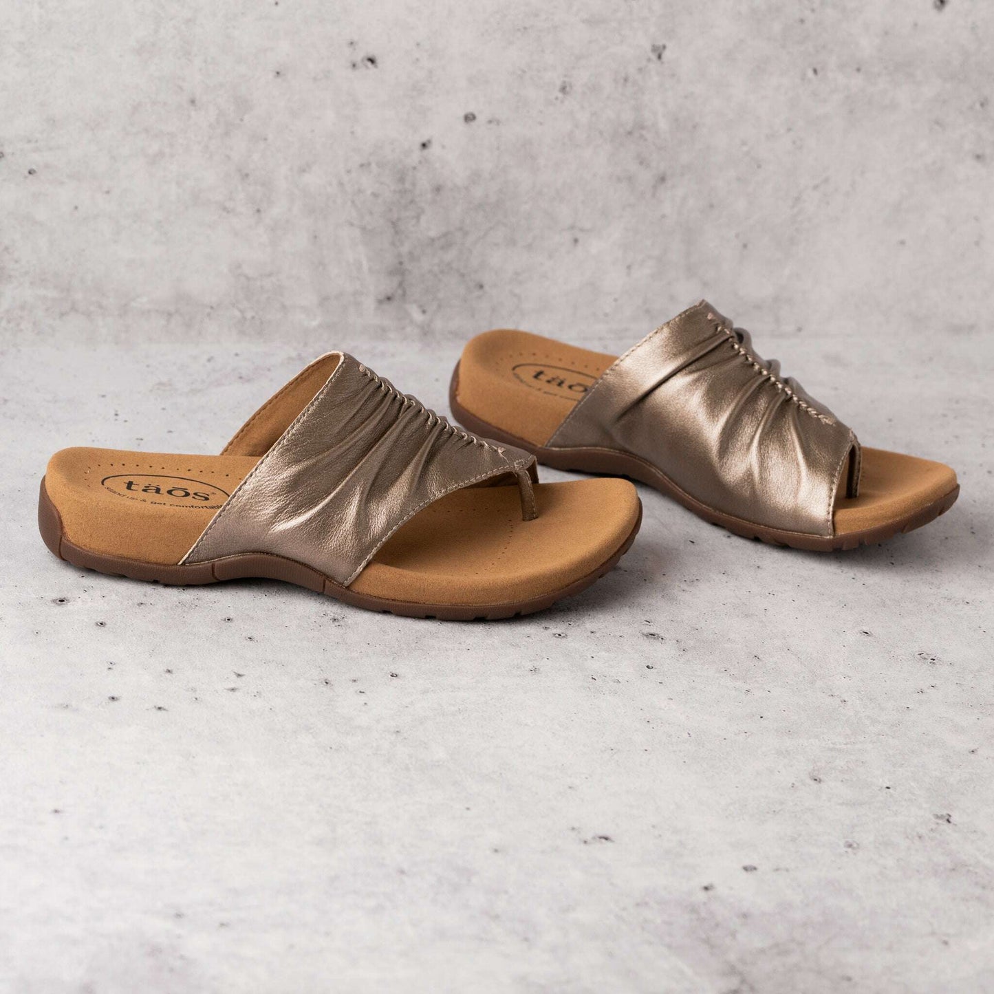 Taos - Gift 2 - Champagne & Black, Sandals, TAOS, Plum Bottom