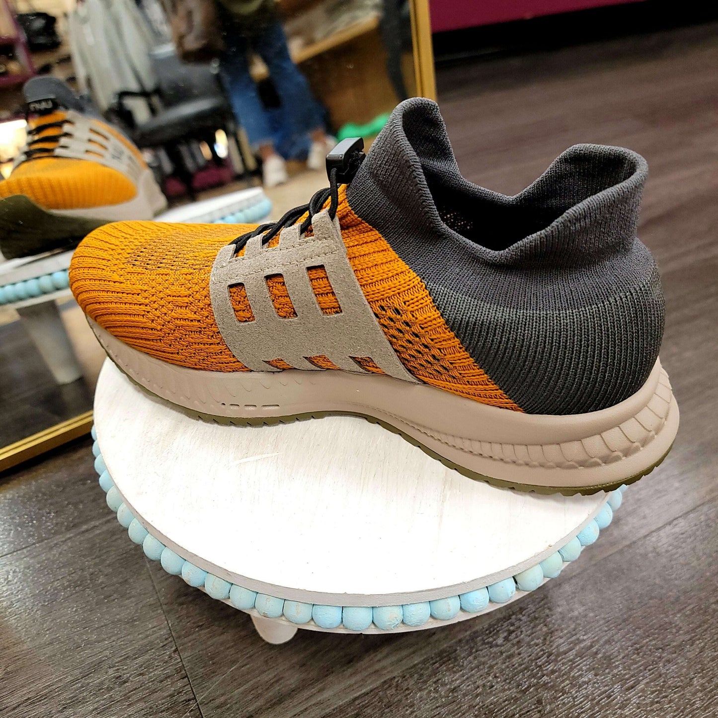 UYN - NATURE TUNE - Mustard, SHOES, Unleash Your Nature, Plum Bottom