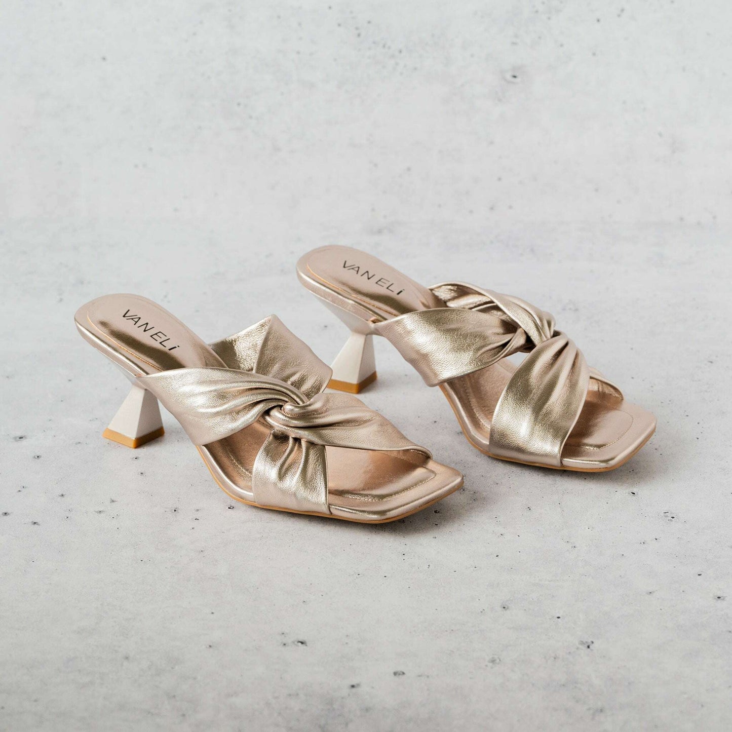 VANELi - Taber - Black or Shell, Sandals, Van Eli, Plum Bottom