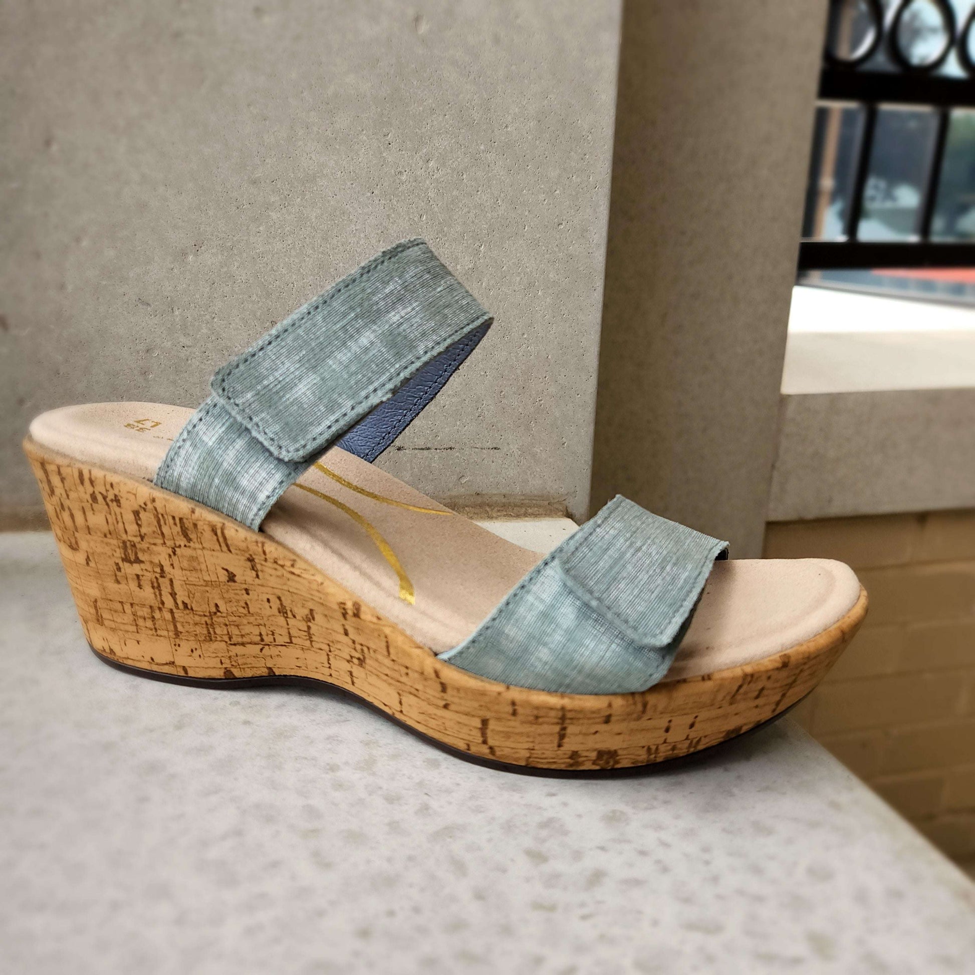 Naot - Caveran Resort Wedge, Sandals, Yaleet, Plum Bottom
