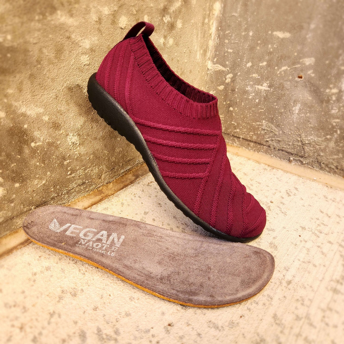 Okahu - Raspberry, SHOES, Yaleet, Plum Bottom