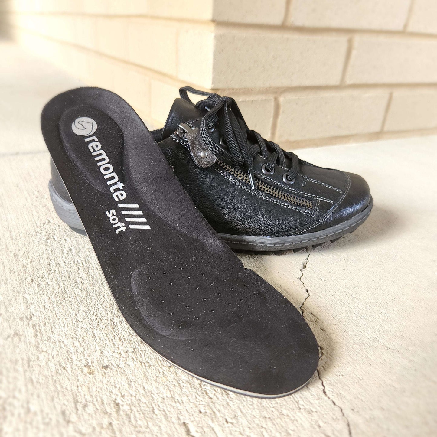 Remonte - R1402-06 Black Waterproof Sneaker, Sneaker, Remonte, Plum Bottom