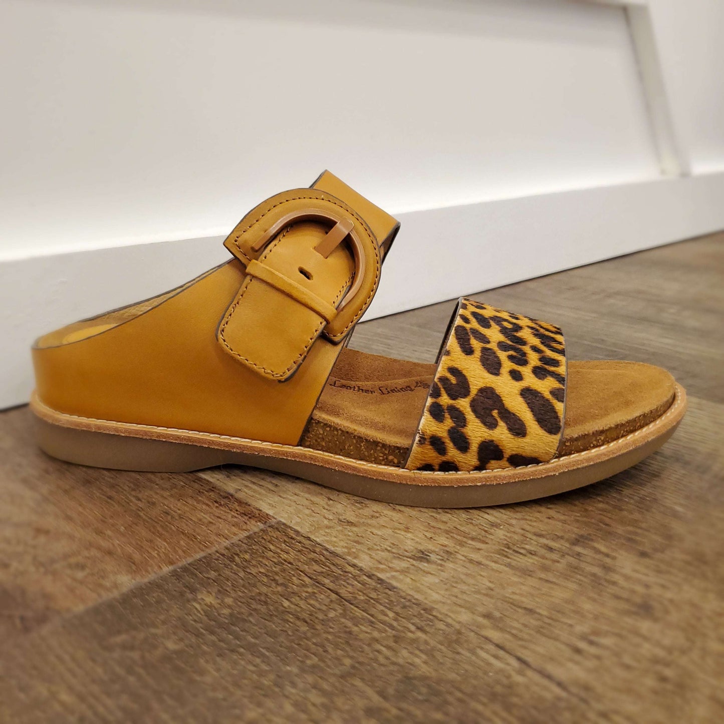 Söfft -Braye prints, Sandals, Sofft, Plum Bottom