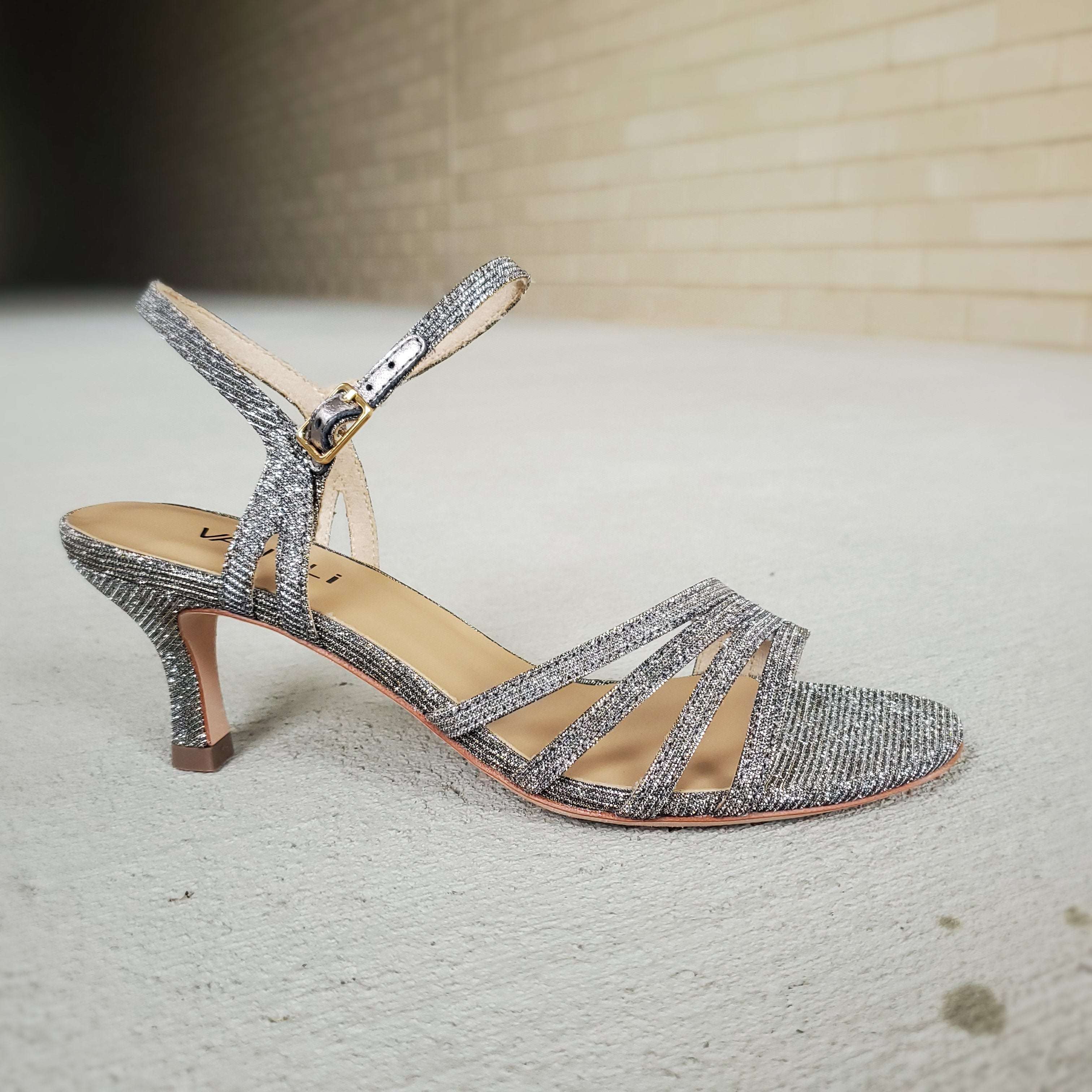 vaneli silver sandals