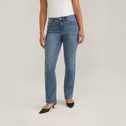 Plum Bottom FDJ Christina bootleg jeans in medium wash denim with a classic five-pocket design and mid-rise fit.
