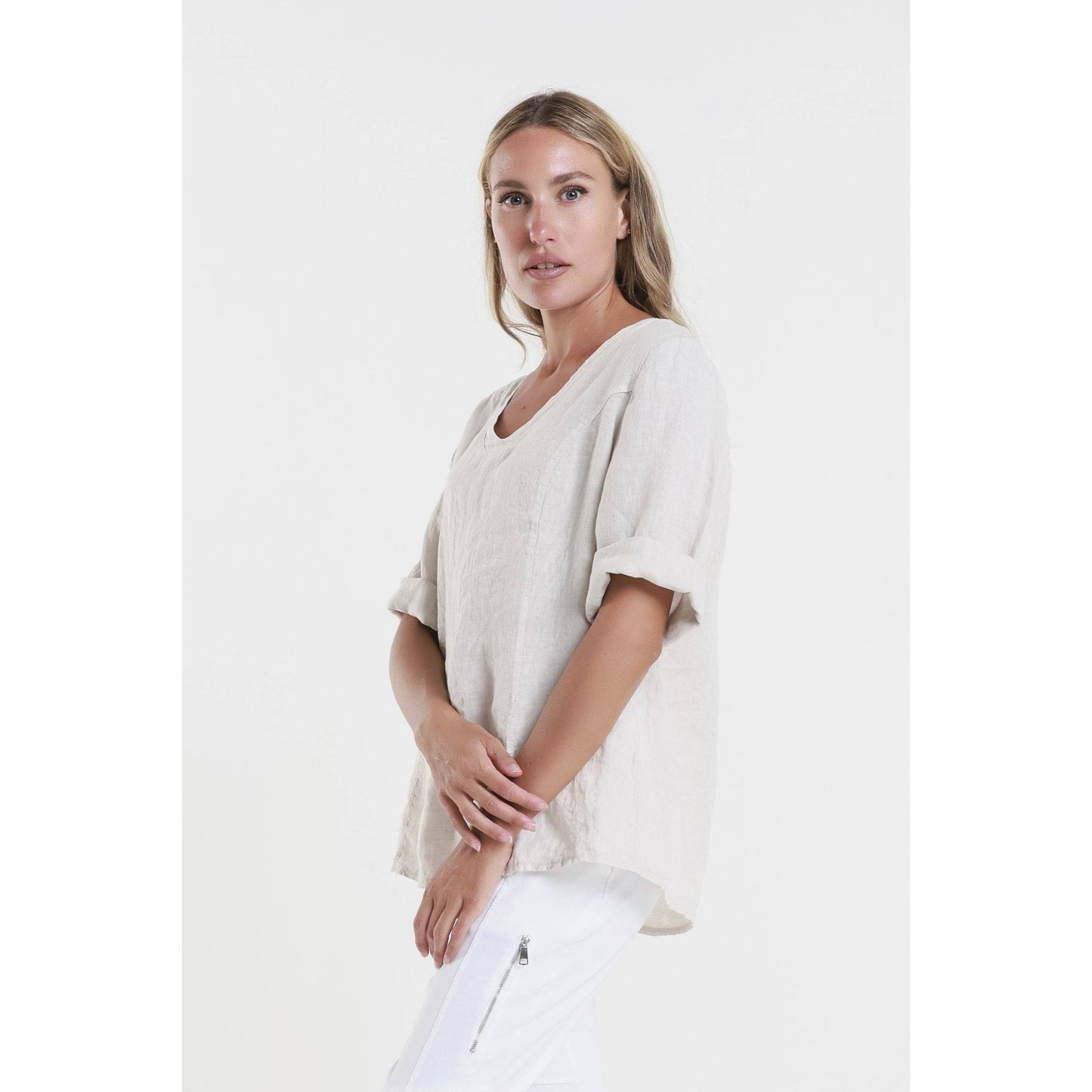 [TINA Stephens Italy/Tees By Tina - Lula Short Sleeve V-Neck Linen Side Seam Top (BSS198): 250 Beige / One Size], [CLOTHING], [TINA Stephens Italy/Tees By Tina], [Plum Bottom].